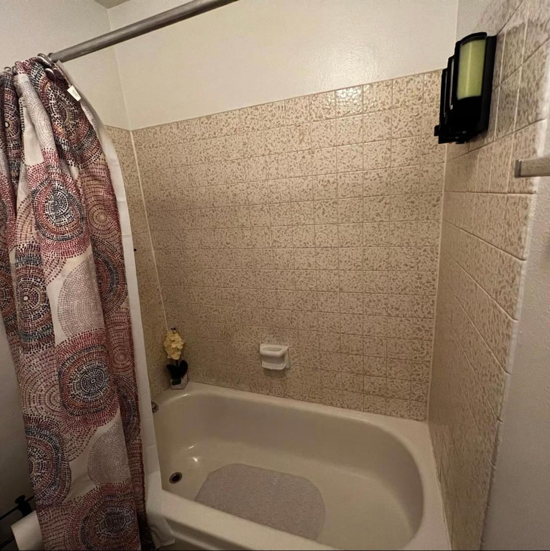 Entire 1br & 1ba