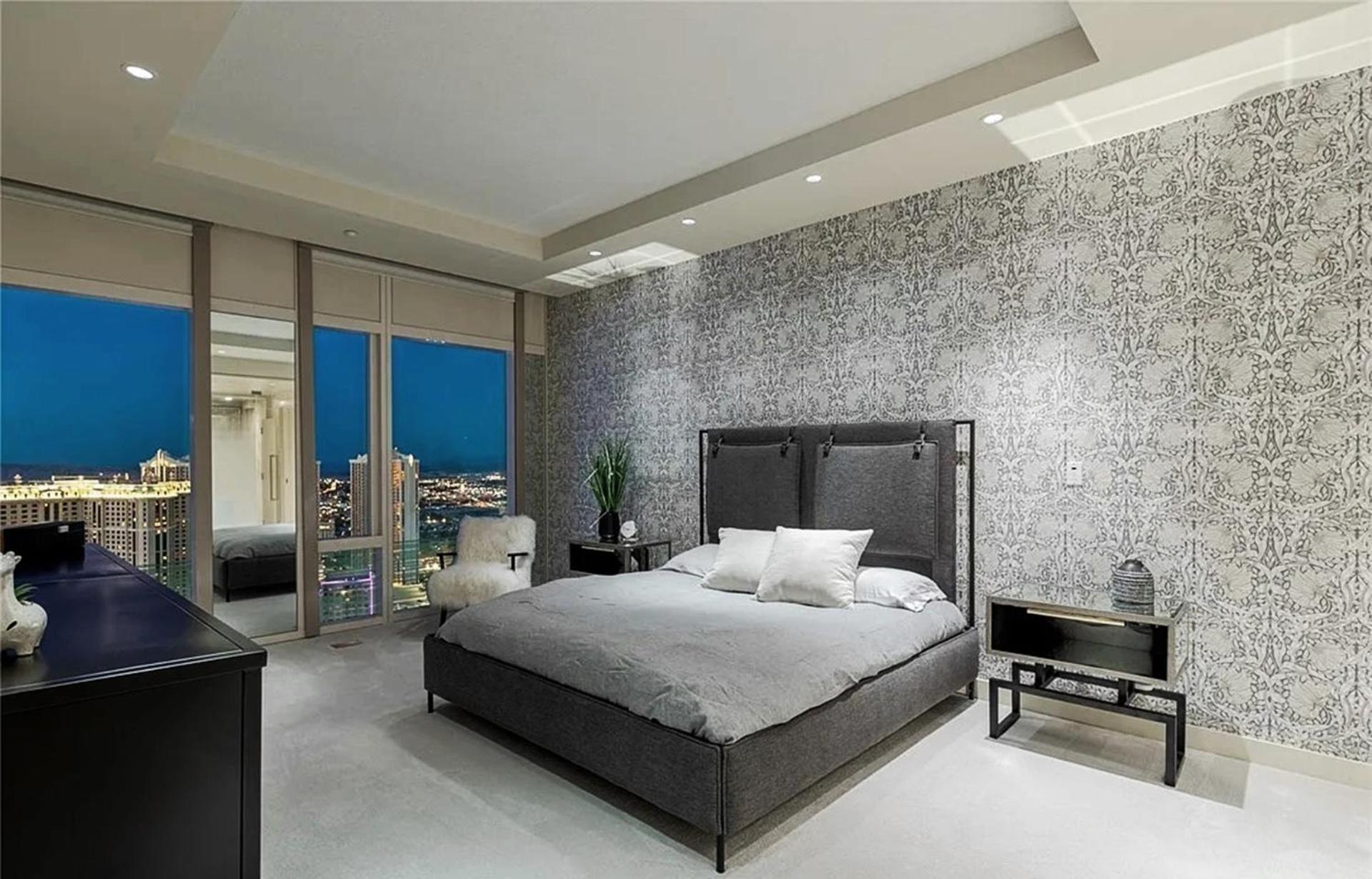 Elegant Two-bedroom Corner Appartement *