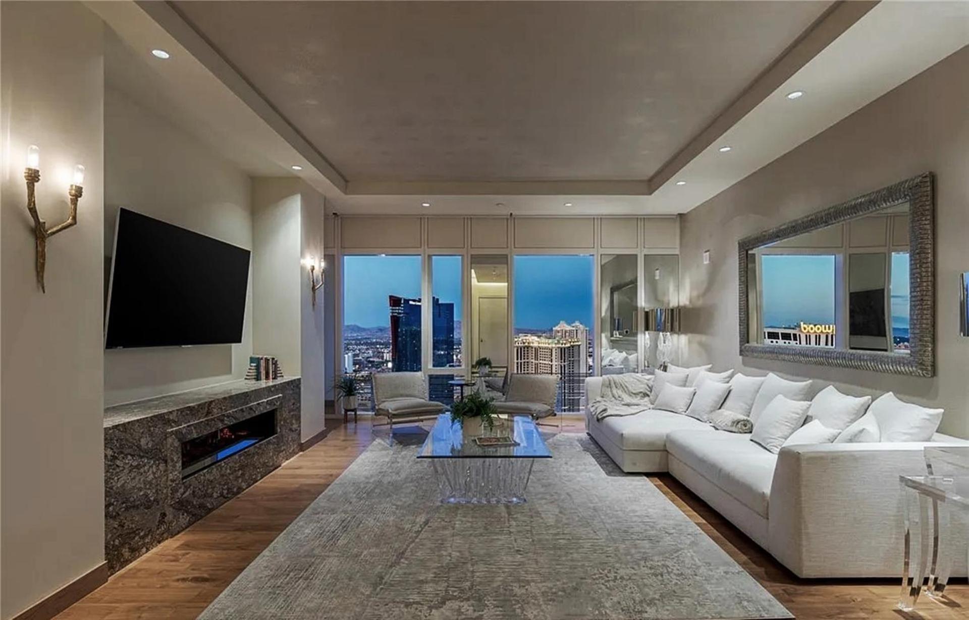 Elegant Two-bedroom Corner Appartement *