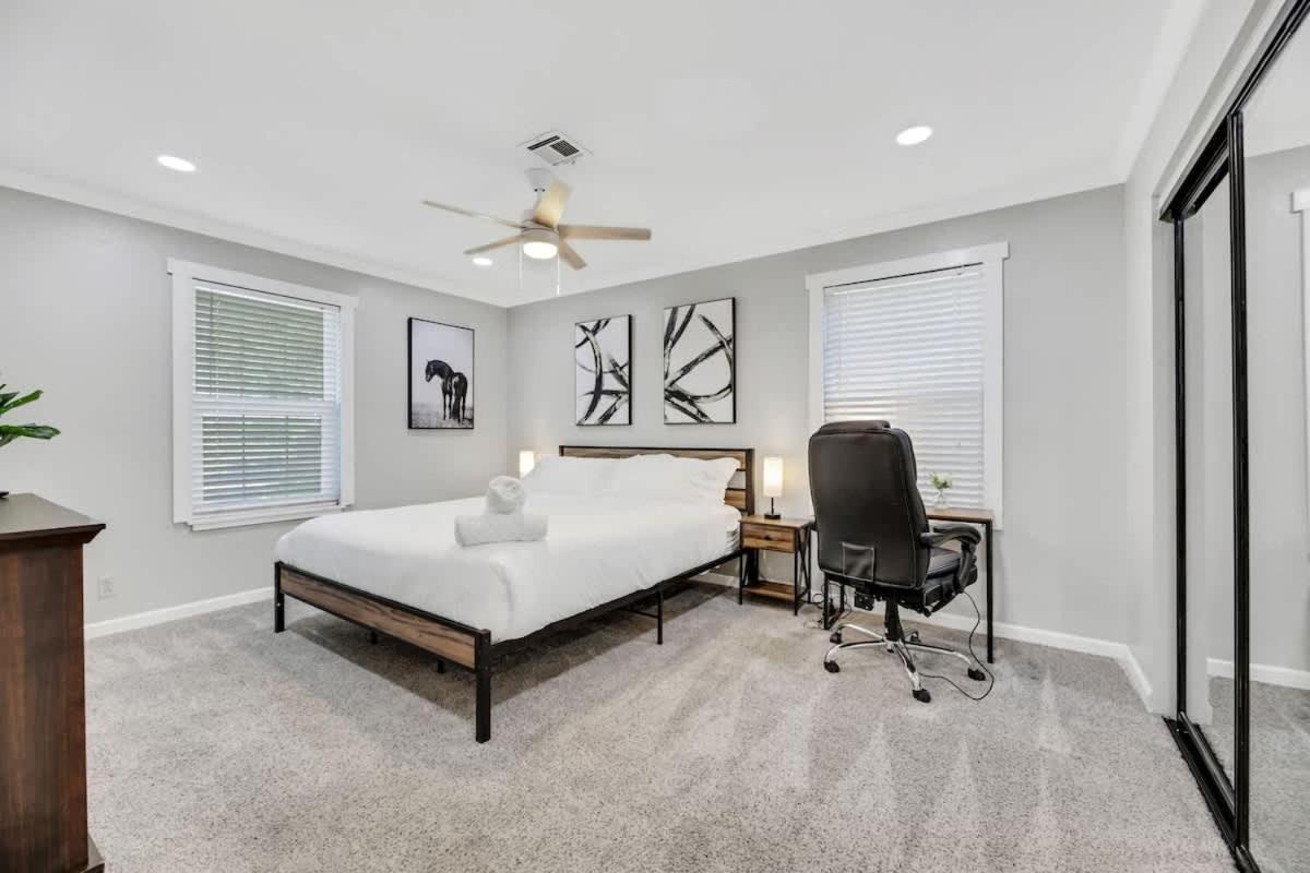 Holiday home Modern With Theater And Hot Tub Las Vegas