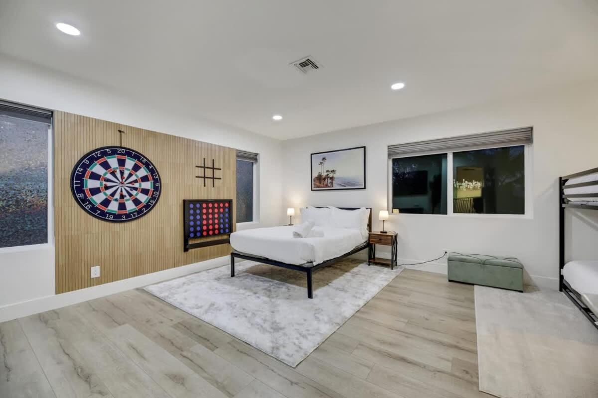 Villa Ultimate Family Getaway Pickleball Heated Pool