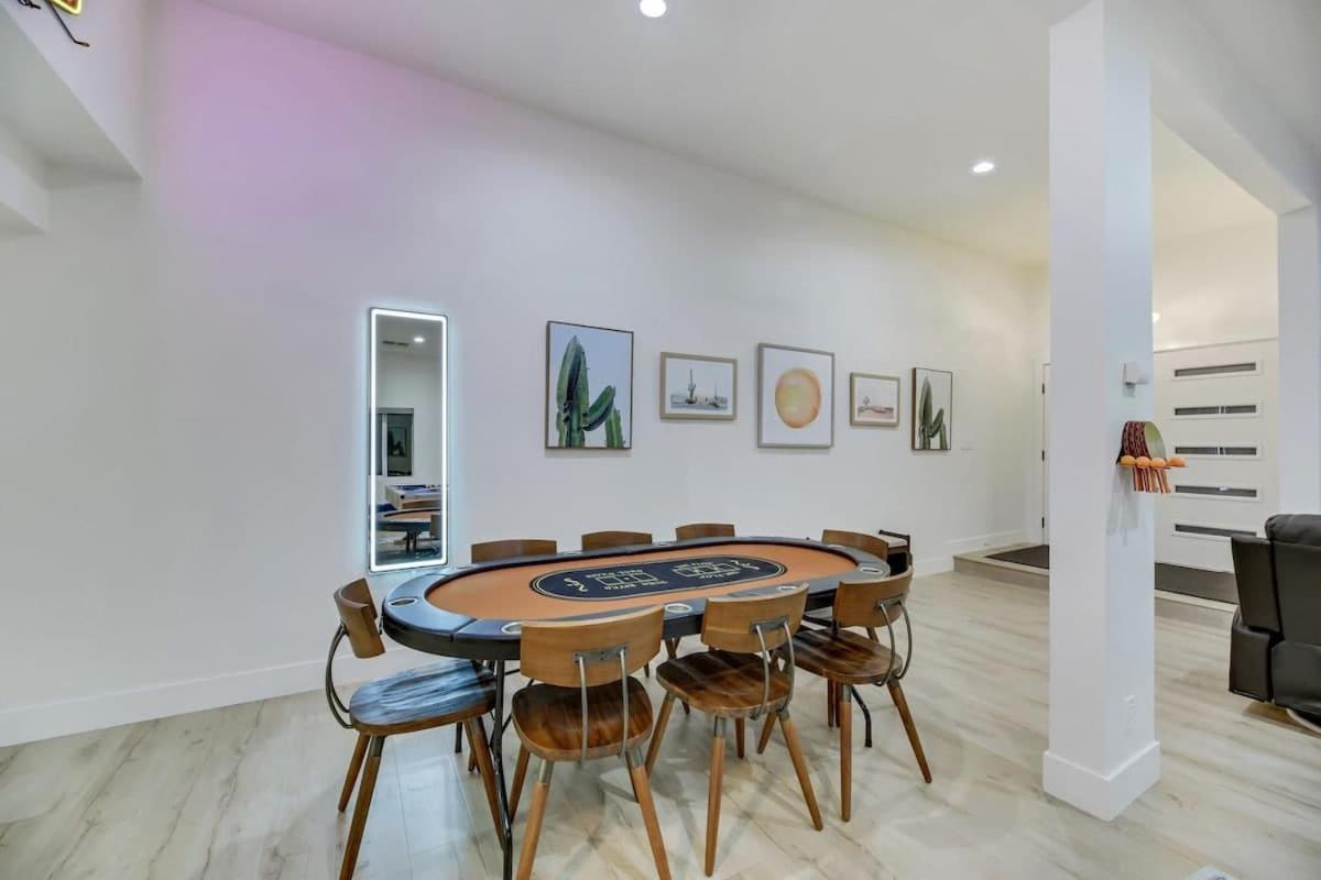 Villa Ultimate Family Getaway Pickleball Heated Pool Las Vegas