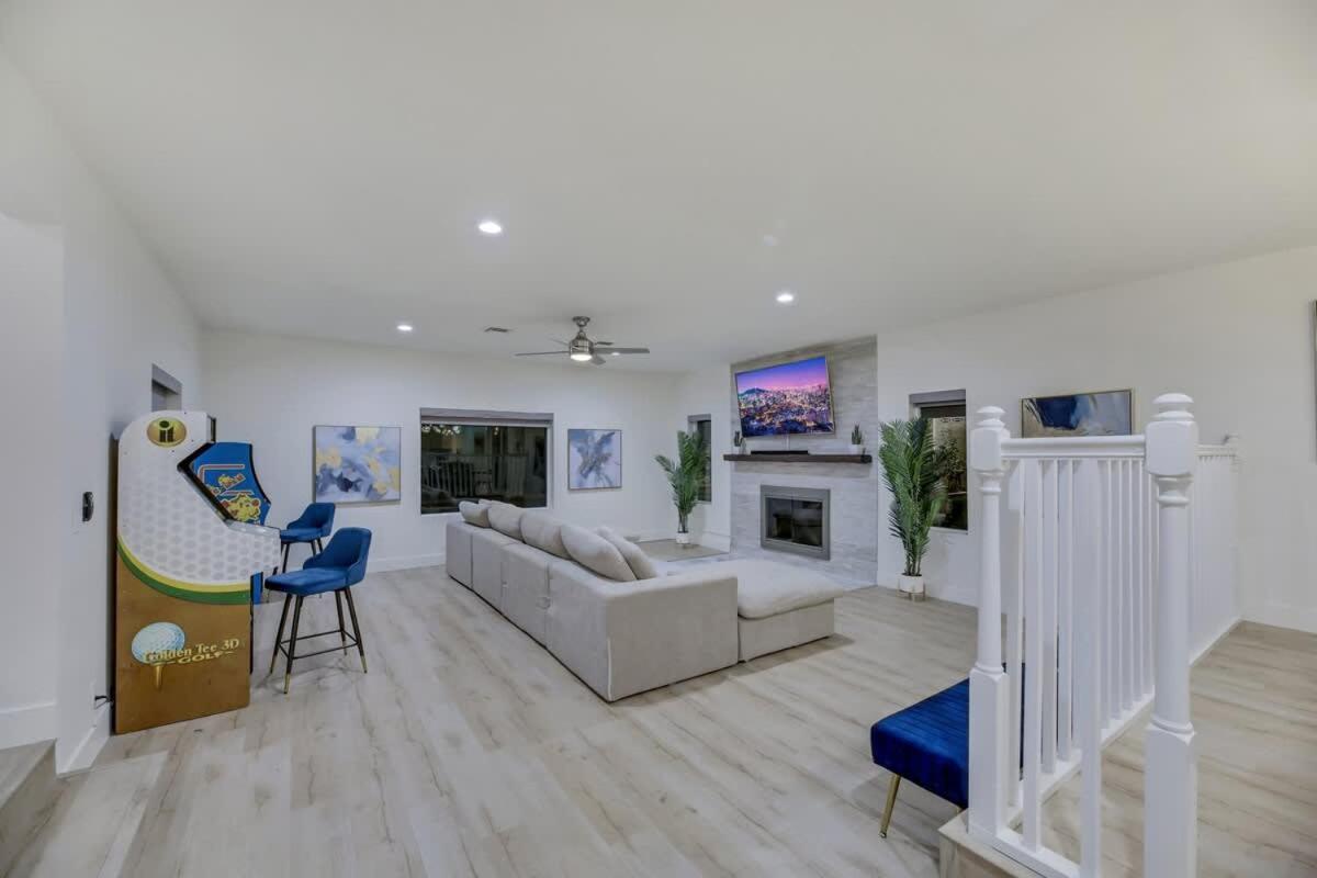 Ultimate Family Getaway Pickleball Heated Pool *