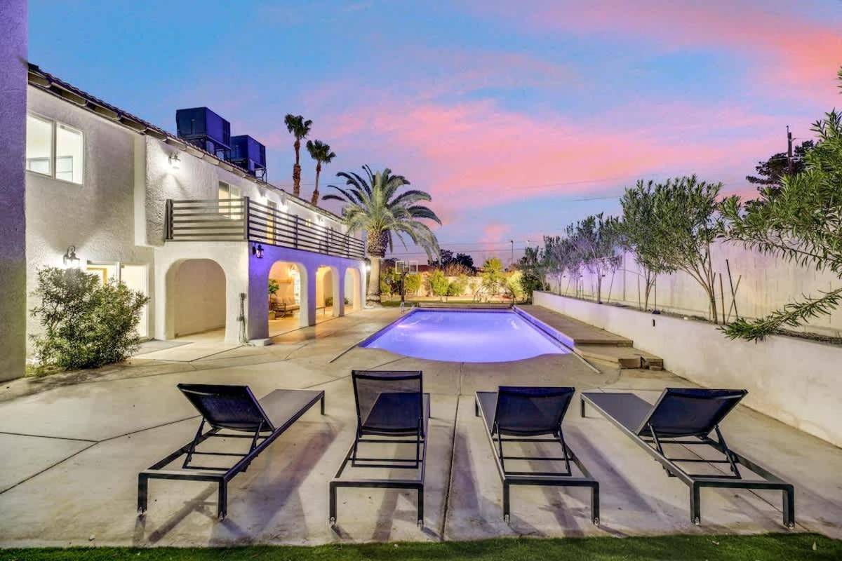 Ultimate Family Getaway Pickleball Heated Pool Las Vegas