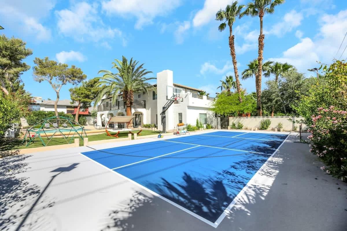 Villa Ultimate Family Getaway Pickleball Heated Pool Las Vegas