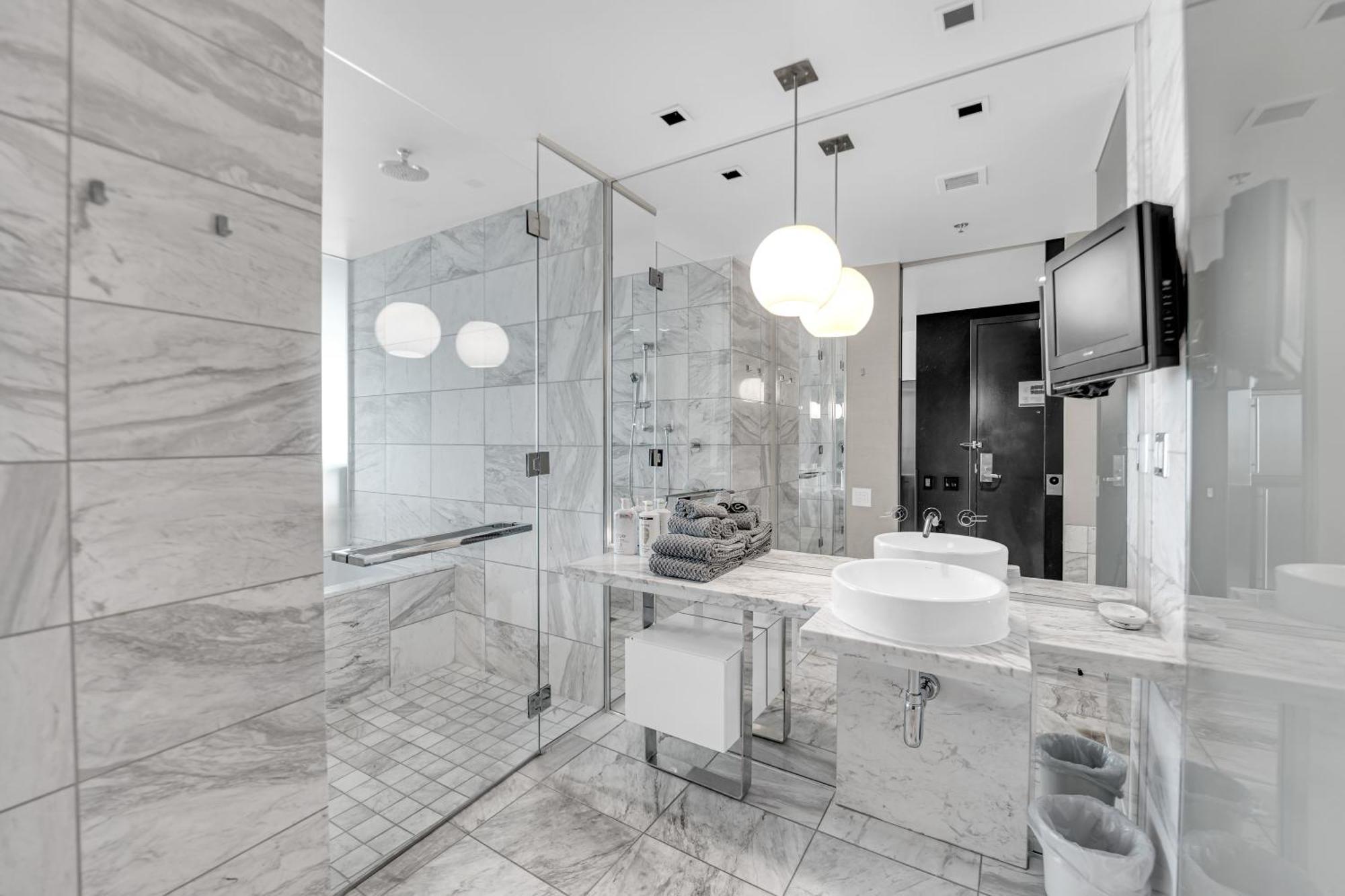 52nd Floor Modern Luxury Studio Strip View Las Vegas