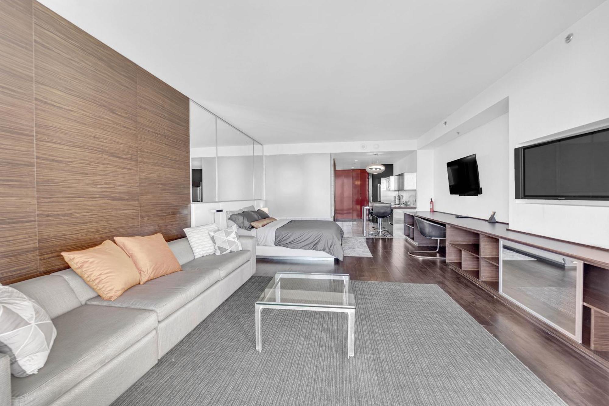 52nd Floor Modern Luxury Studio Strip View