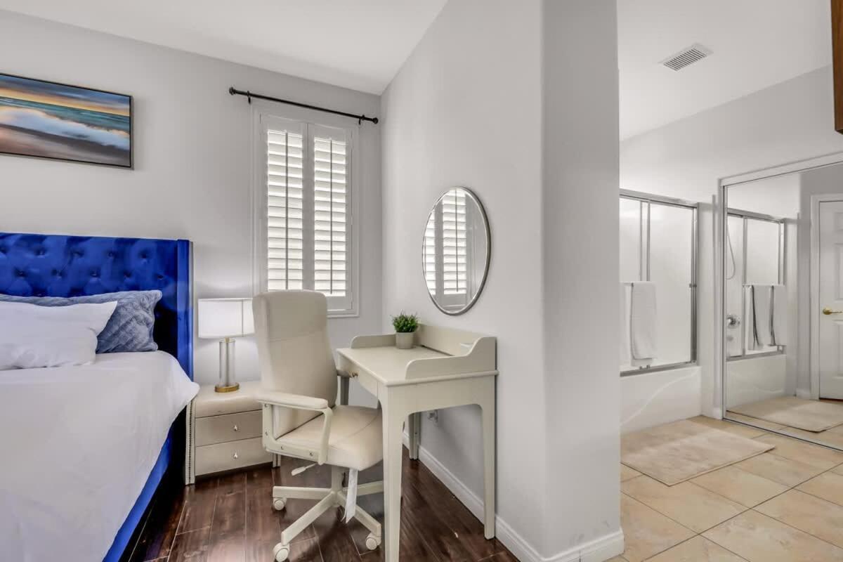 The Designer House With Heated Pool And 10 Min To Strip Great For Family * Las Vegas