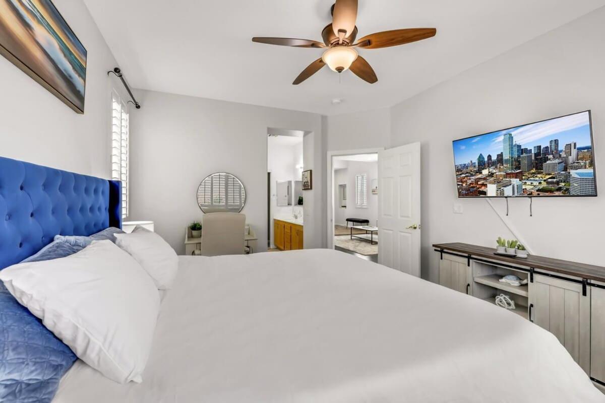 The Designer House With Heated Pool And 10 Min To Strip Great For Family Las Vegas
