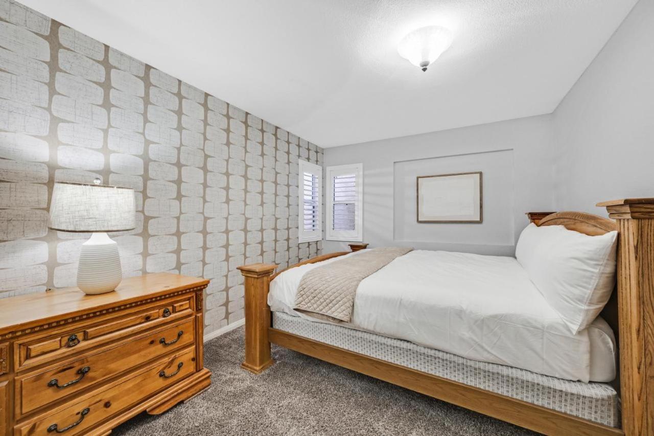 New Luxurious 6br Near Lv Strip W Pool &