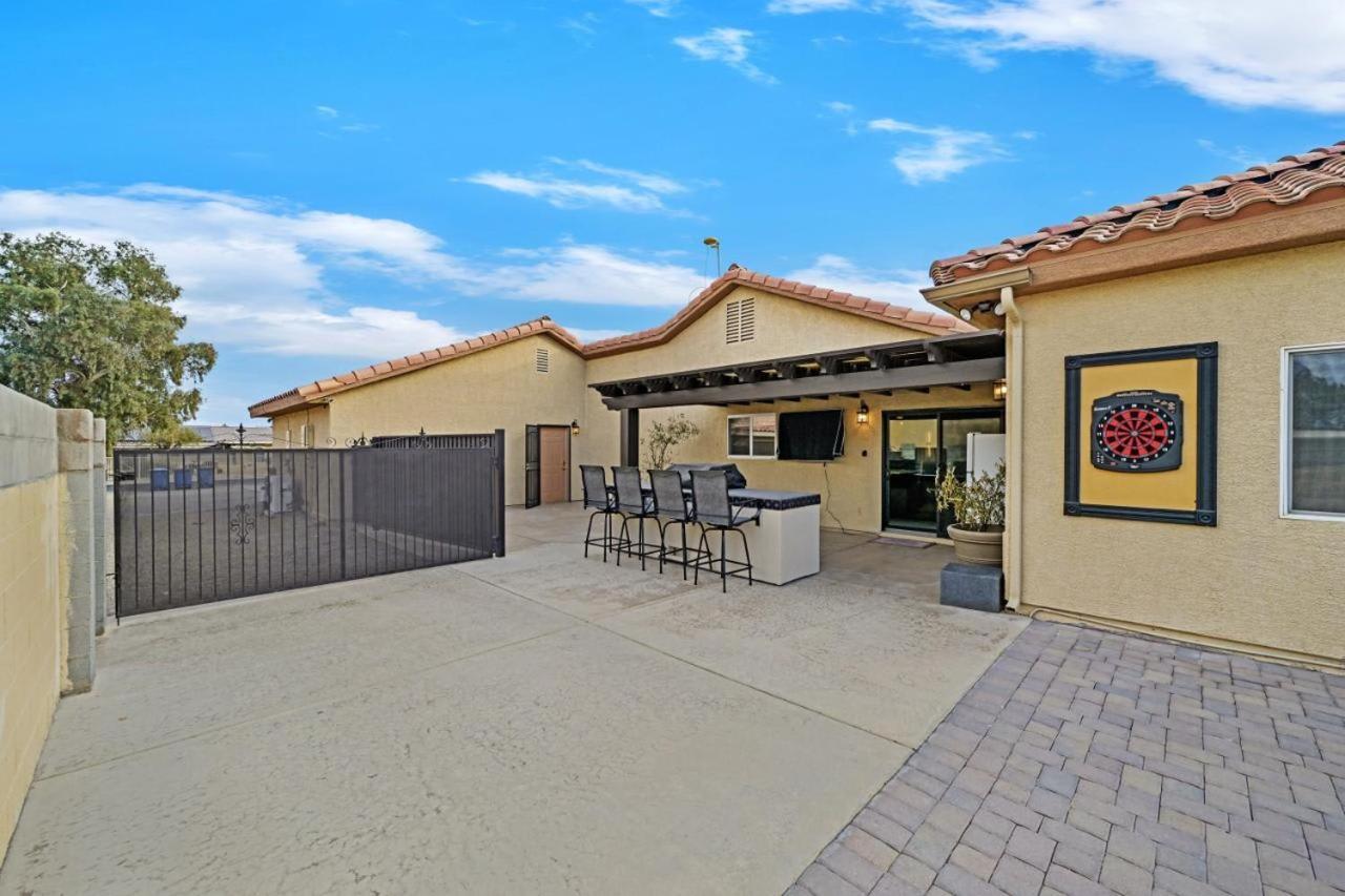 New Luxurious 6br Near Lv Strip W Pool & Holiday home Las Vegas