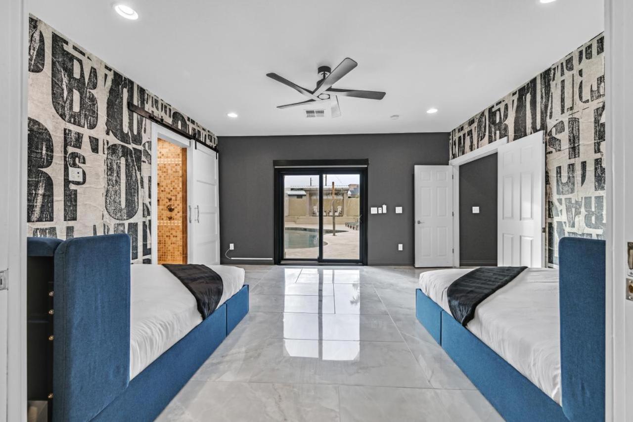 Holiday home New Luxurious 6br Near Lv Strip W Pool & *