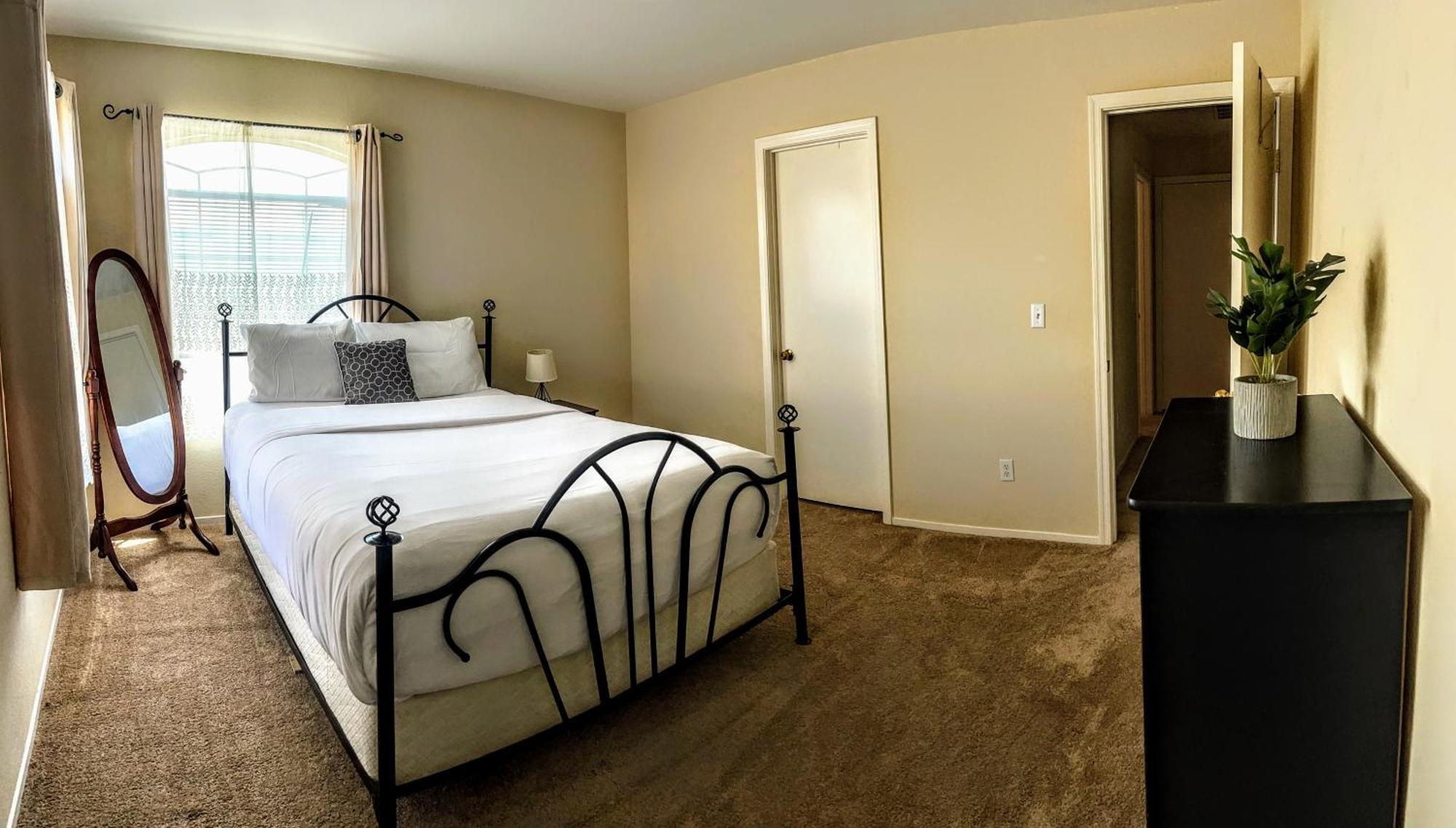 Holiday home Extended 3 Bedrooms Cozy Townhouse Living