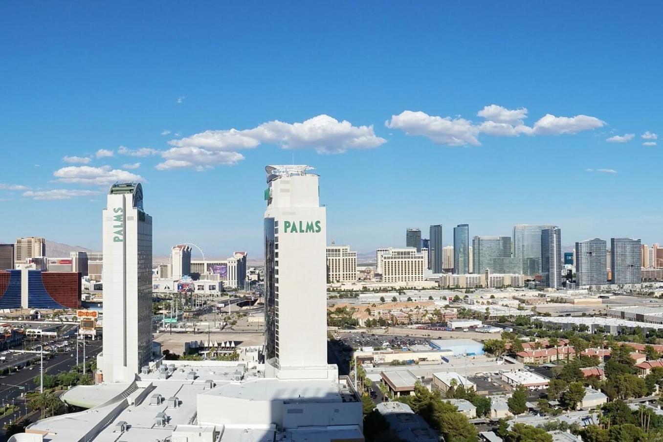 Strip Views Balcony No Fee Las Vegas