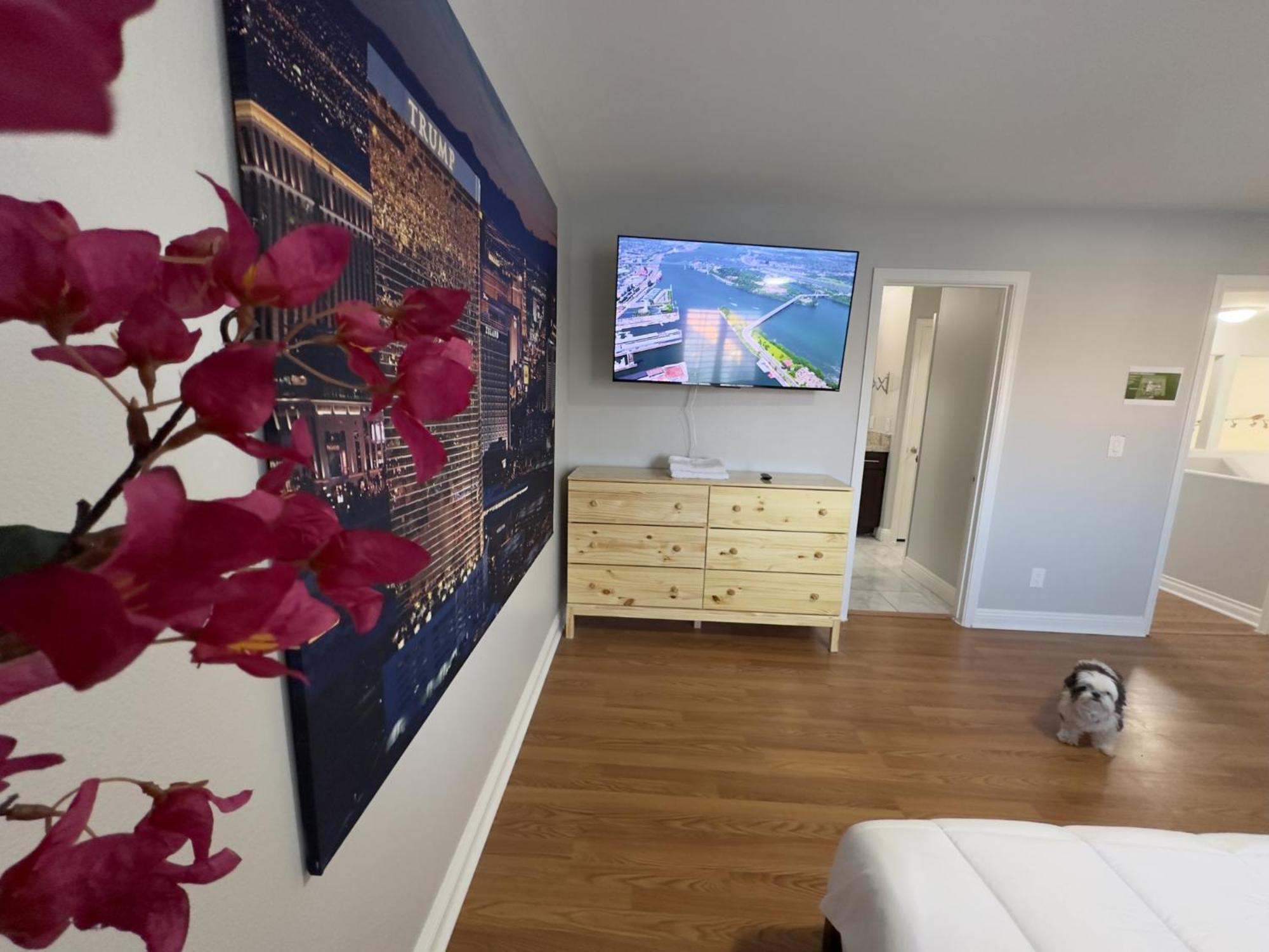 Heated Salt Pool, Bbq, Movie Projector, Stereo, Billiards Table, Arcade Game, Darts - Stone Sanctuary Nw At Childrens Memorial Park, Pool Heat Optional Holiday home *