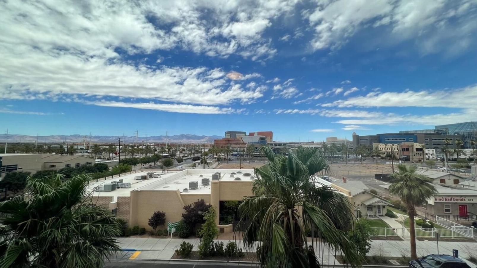 Holiday home Balcony Luxury High Rise Downtown Fremont Casinos *