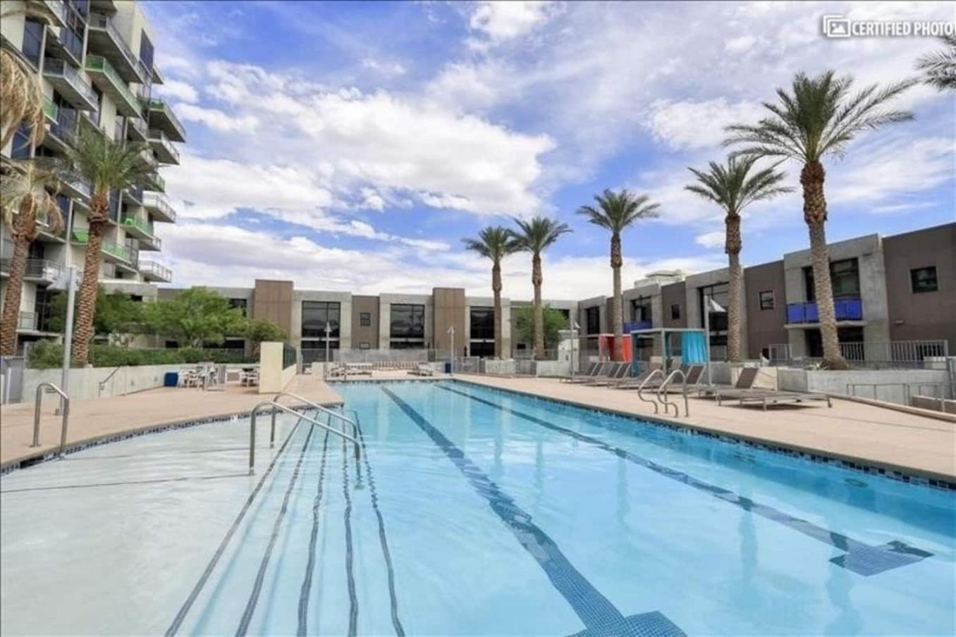 Holiday home Balcony Luxury High Rise Downtown Fremont Casinos