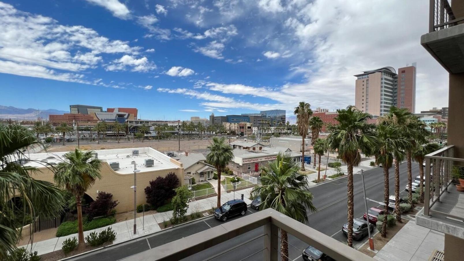 Balcony Luxury High Rise Downtown Fremont Casinos *