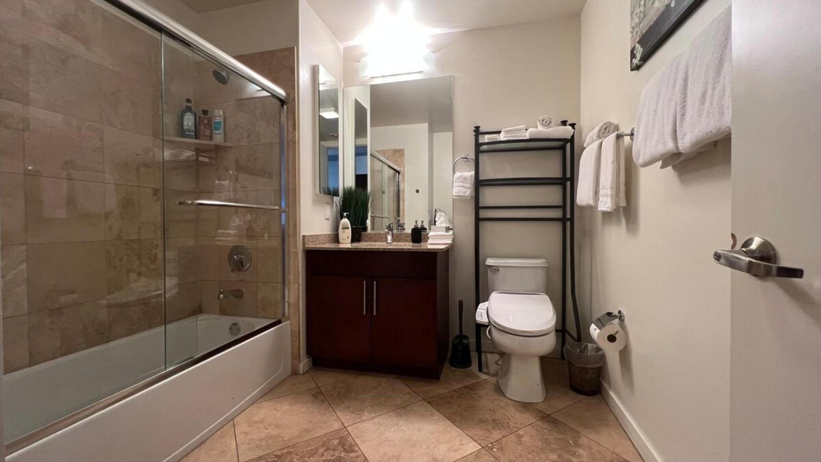 Holiday home Balcony Luxury High Rise Downtown Fremont Casinos *