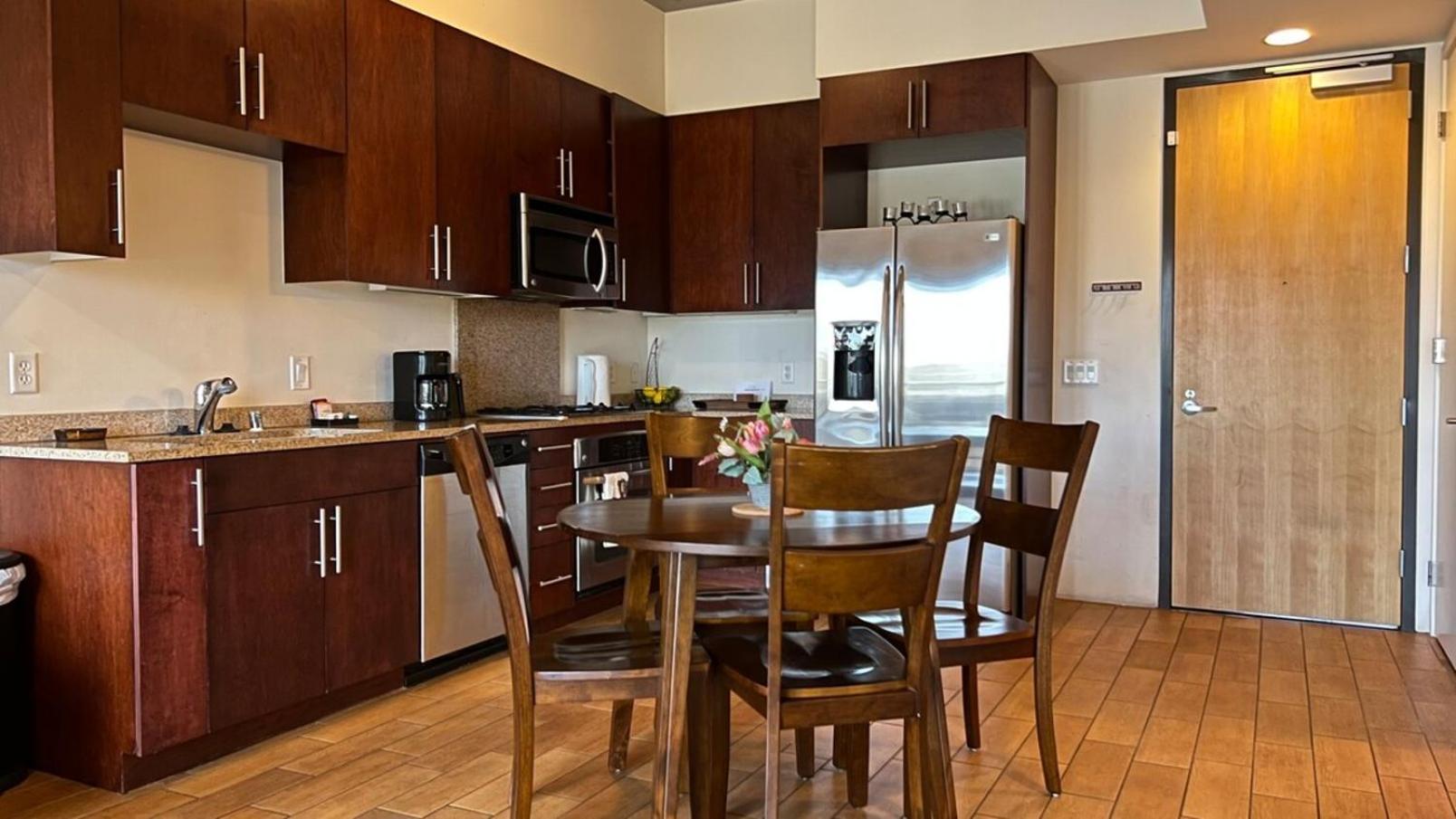 Holiday home Balcony Luxury High Rise Downtown Fremont Casinos