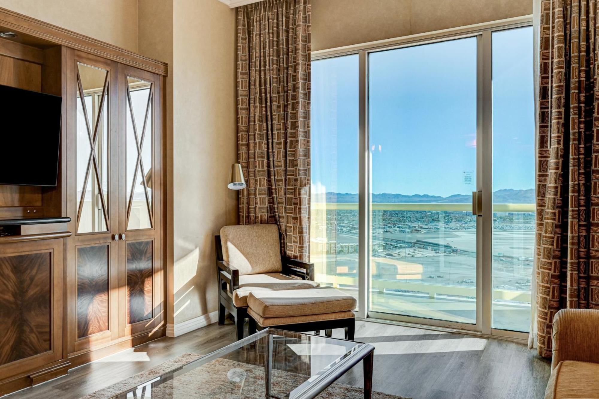 Signature Mgm 1 Bedroom Penthouse Apartment