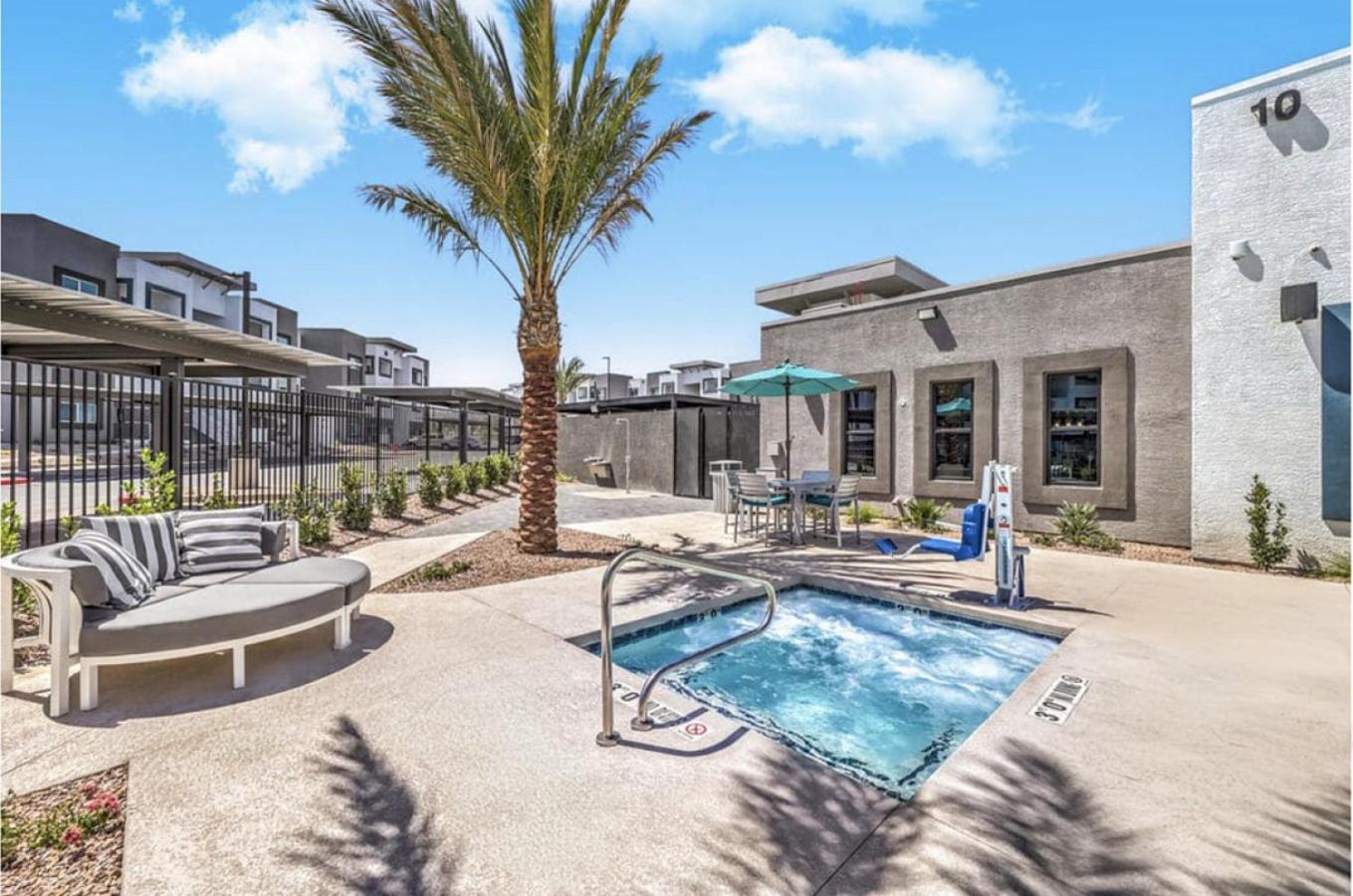 Landing At Summit On Boulder - 2 Bedrooms In Valley View Apartment