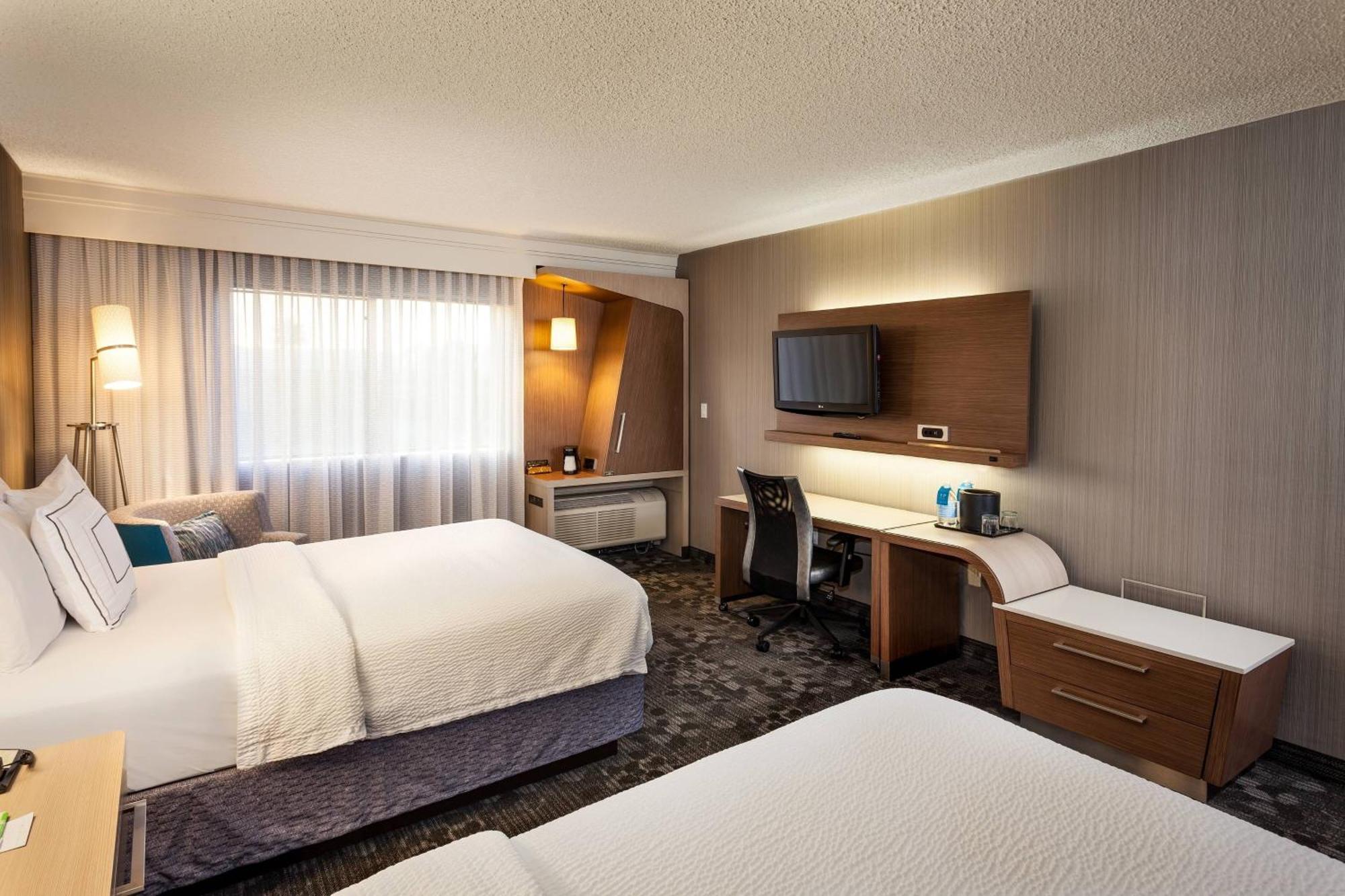 Courtyard By Marriott Henderson - Green Valley -