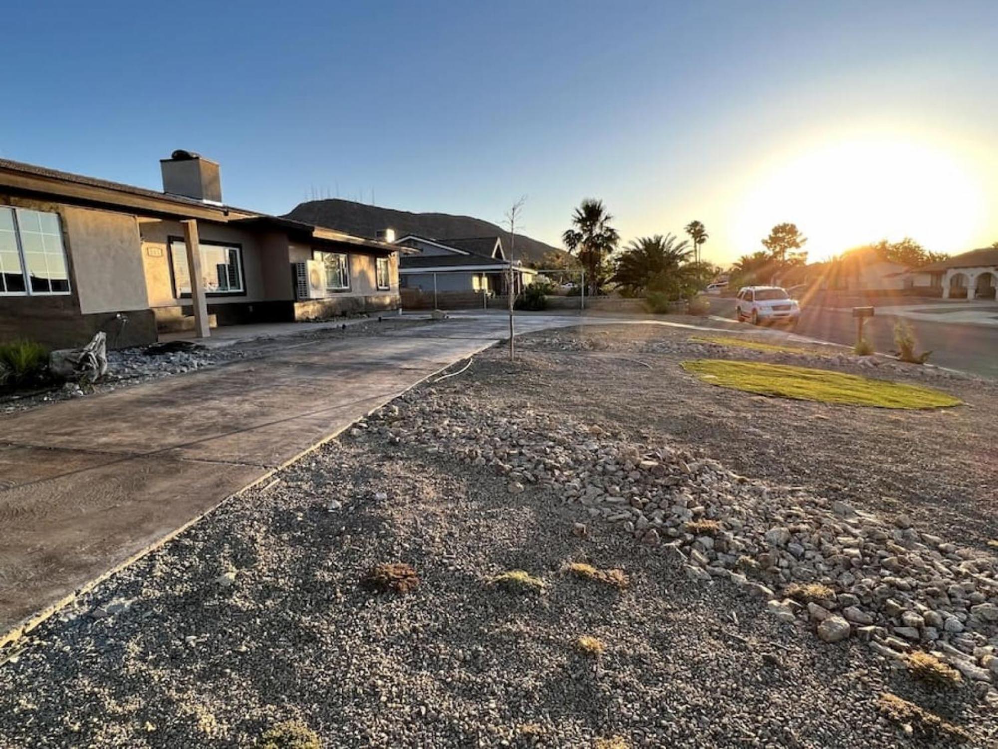 Lux Private - Pool, Billiards, 8 Smart Tvs, Board Games, Cotton Bedding - The Stone Sanctuary At Mccullough Hills Trailhead Holiday home Las Vegas