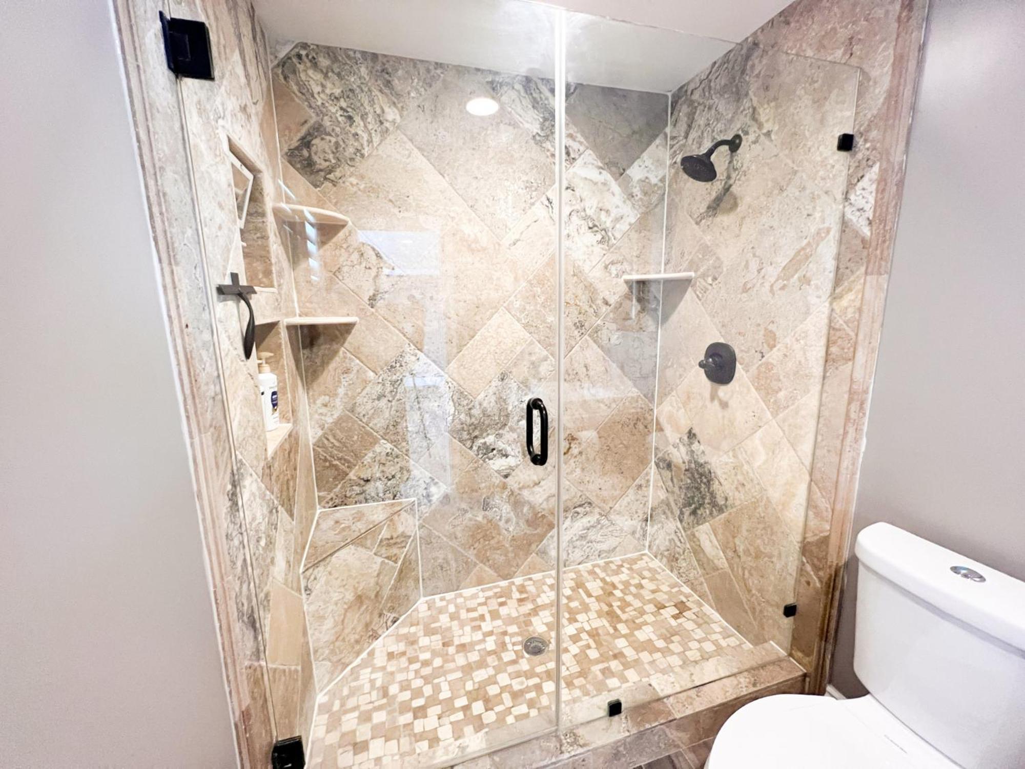 Lux Private - Pool, Billiards, 8 Smart Tvs, Board Games, Cotton Bedding - The Stone Sanctuary At Mccullough Hills Trailhead Holiday home Las Vegas