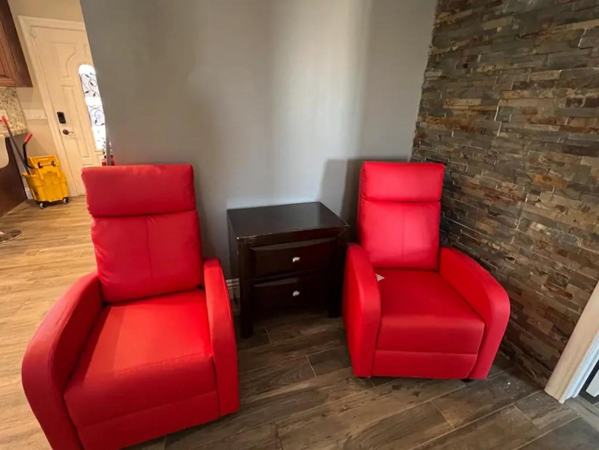 Holiday home Lux Private - Pool, Billiards, 8 Smart Tvs, Board Games, Cotton Bedding - The Stone Sanctuary At Mccullough Hills Trailhead Las Vegas