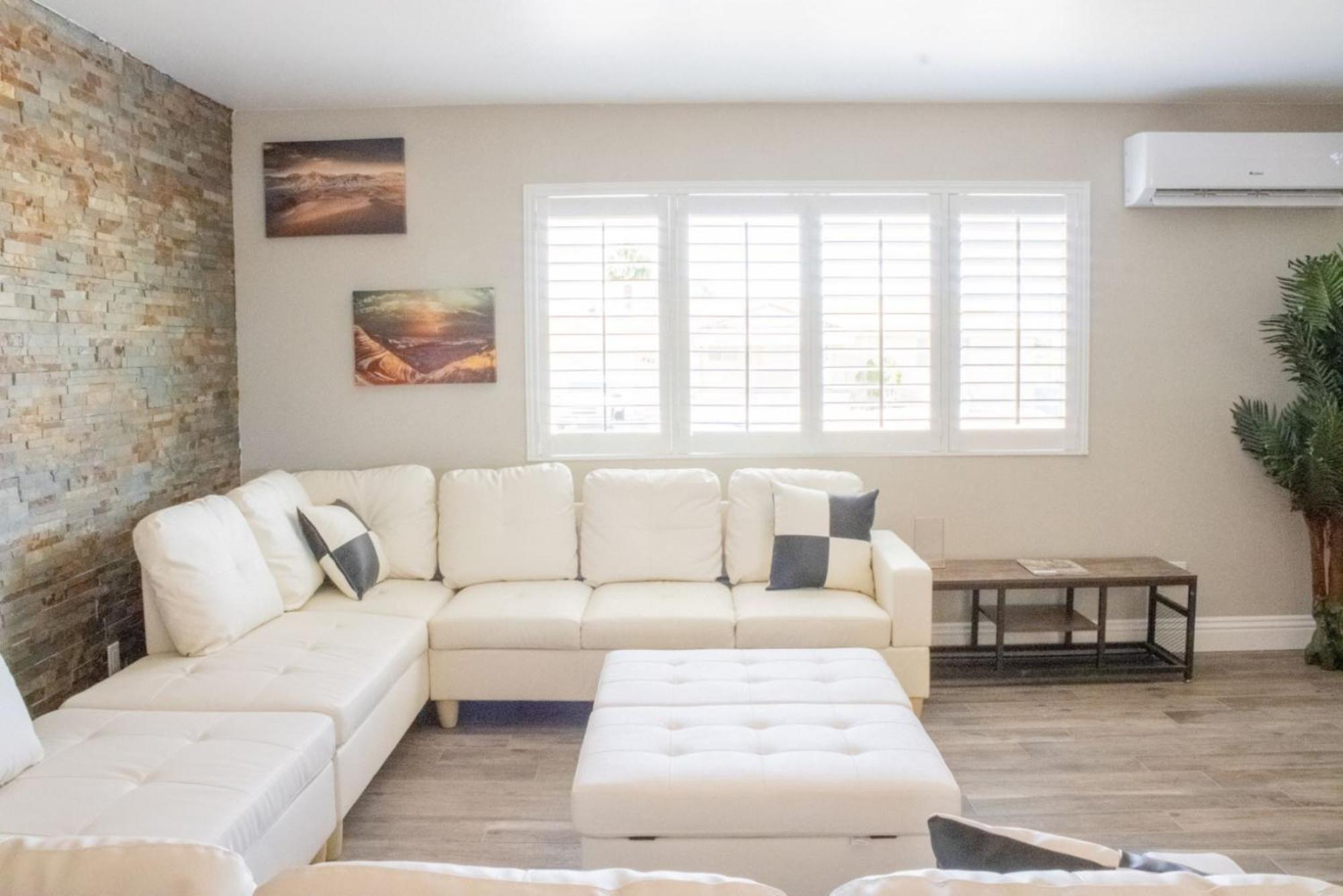 Holiday home Lux Private - Pool, Billiards, 8 Smart Tvs, Board Games, Cotton Bedding - The Stone Sanctuary At Mccullough Hills Trailhead *