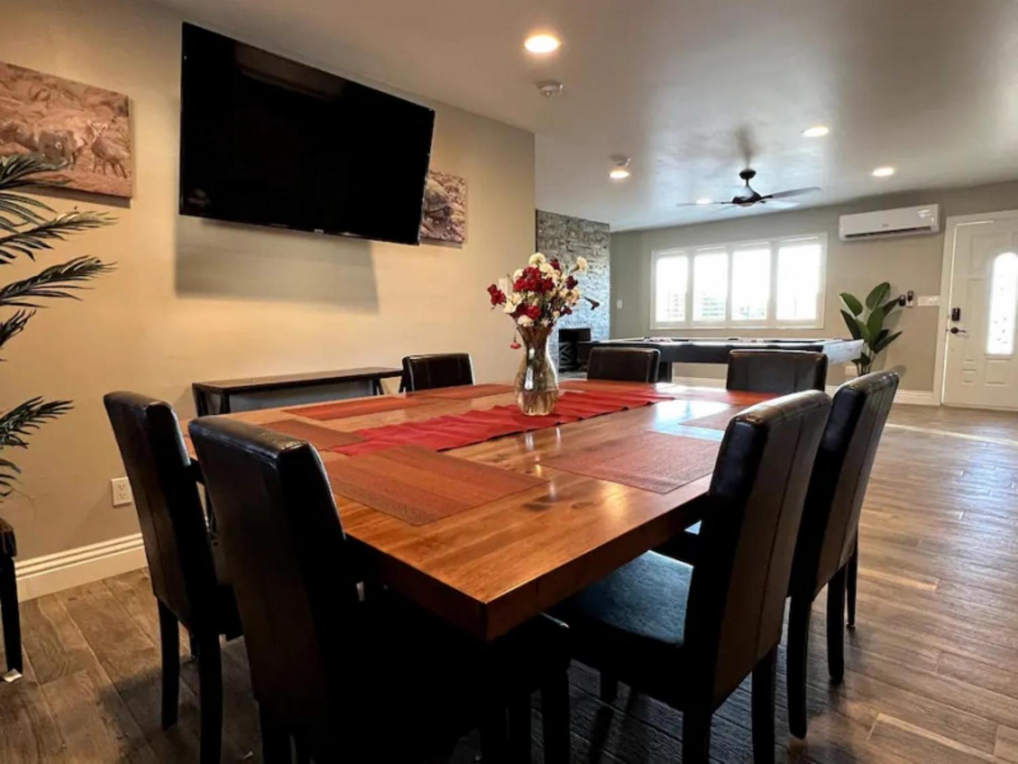 Lux Private - Pool, Billiards, 8 Smart Tvs, Board Games, Cotton Bedding - The Stone Sanctuary At Mccullough Hills Trailhead *