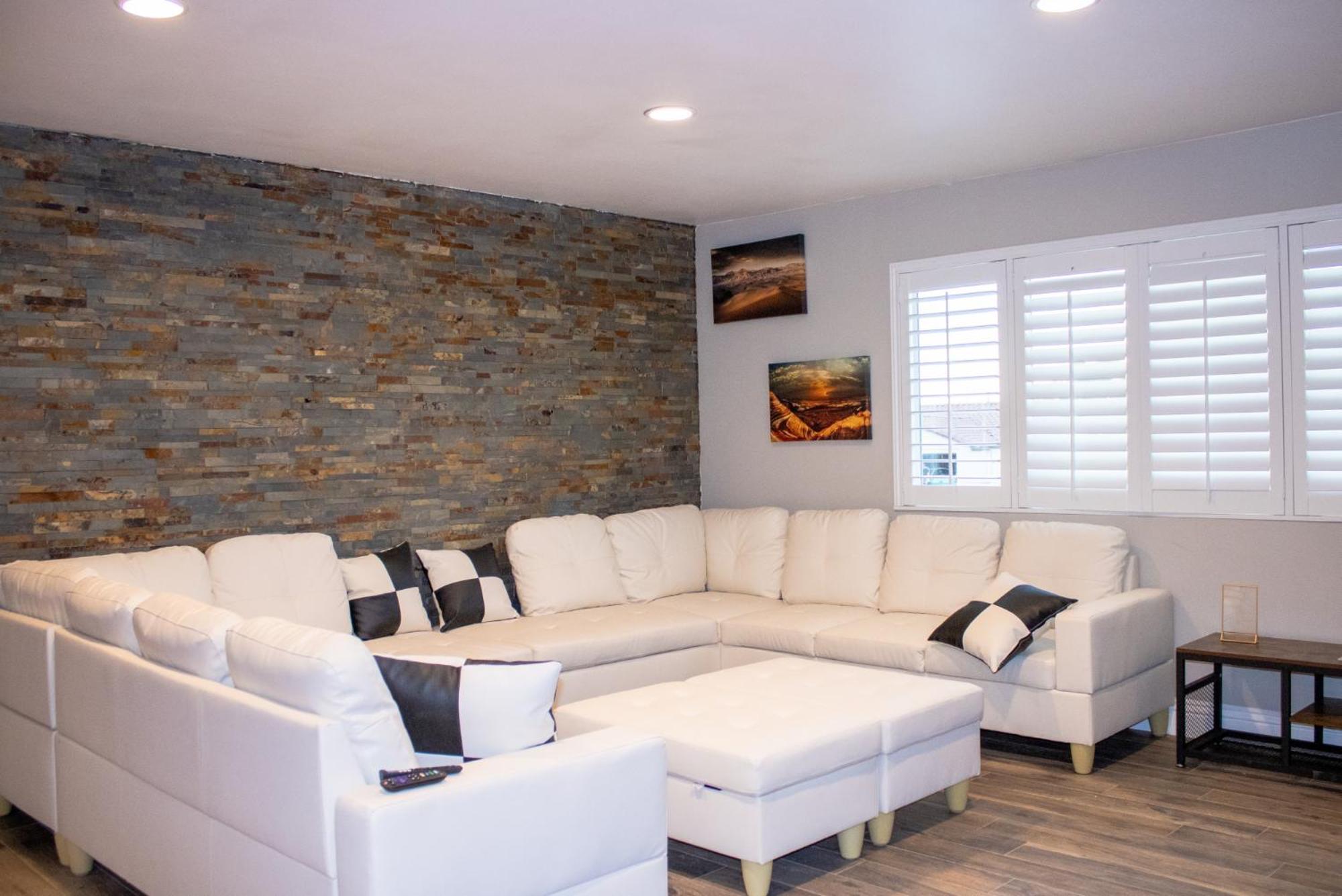 Lux Private - Pool, Billiards, 8 Smart Tvs, Board Games, Cotton Bedding - The Stone Sanctuary At Mccullough Hills Trailhead Holiday home