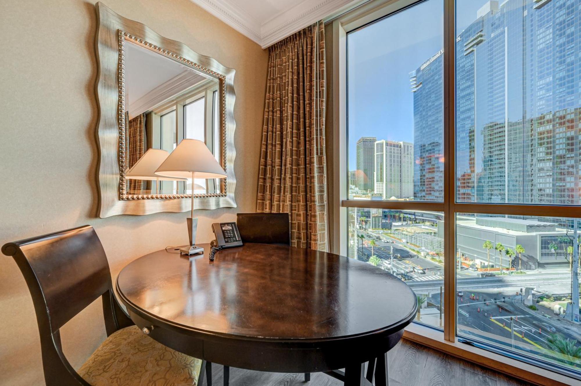 Apartment Luxury Mgm Signature, Great Location, Lazy River, No Fees *