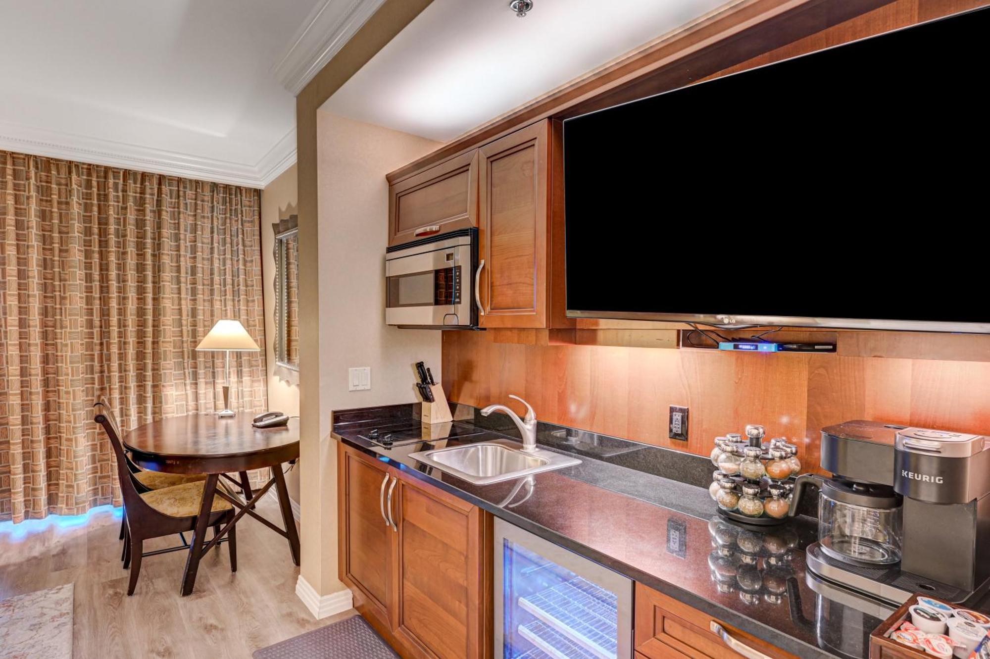 Aparthotel Luxury Mgm Signature Location Lazy River No Fee Las Vegas