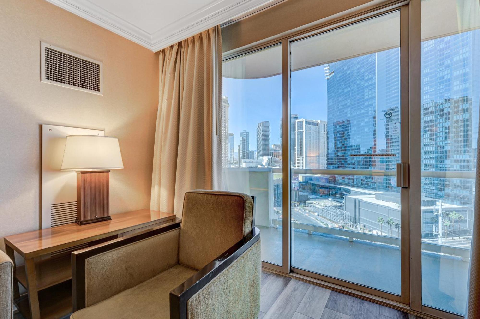Balcony Signature Mgm Great View No Fees Free Valet Lazy River *