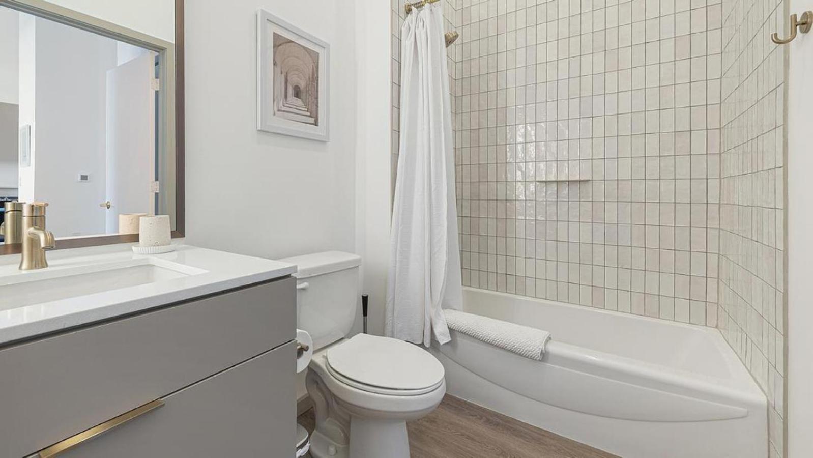 Apartment Landing At Vestra At Uncommons - In Spring Valley