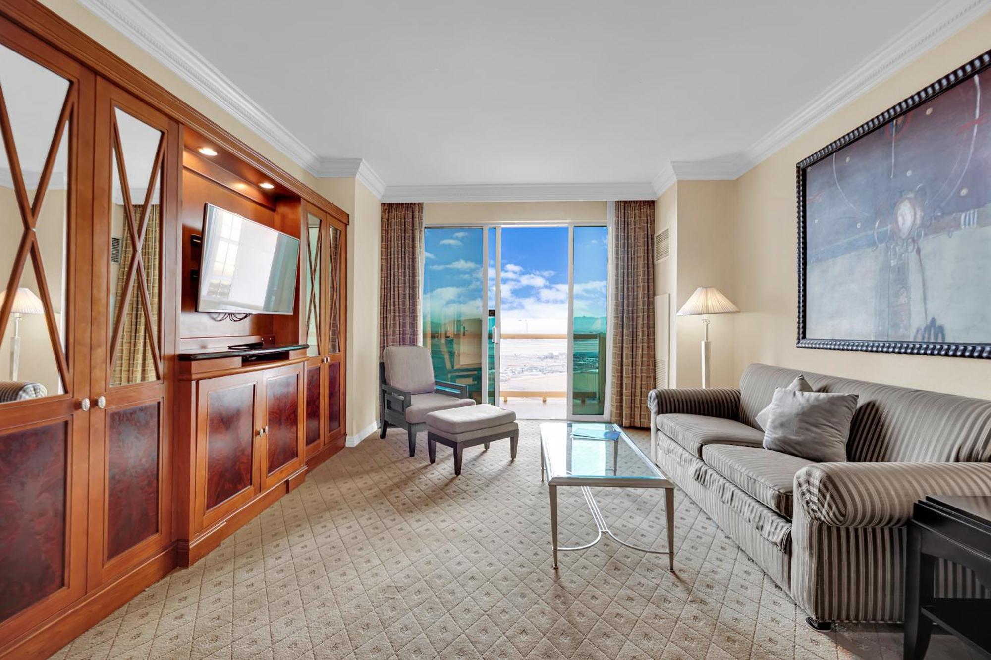 Kintsugi Retreat-condo-stripview-no Fee Las Vegas