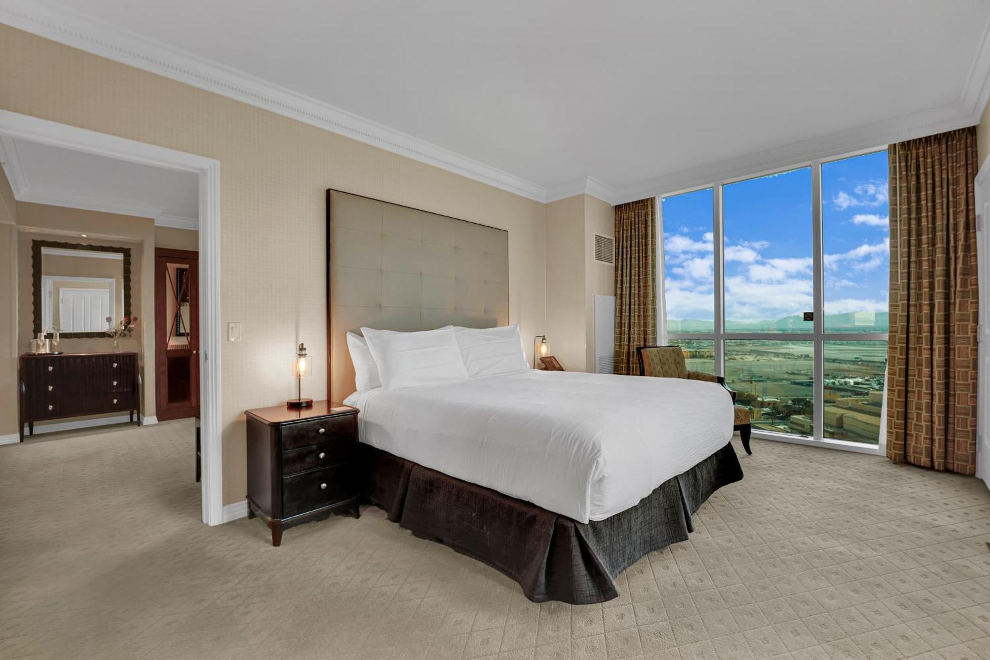 Hotel Kintsugi Retreat-condo-stripview-no Fee Las Vegas