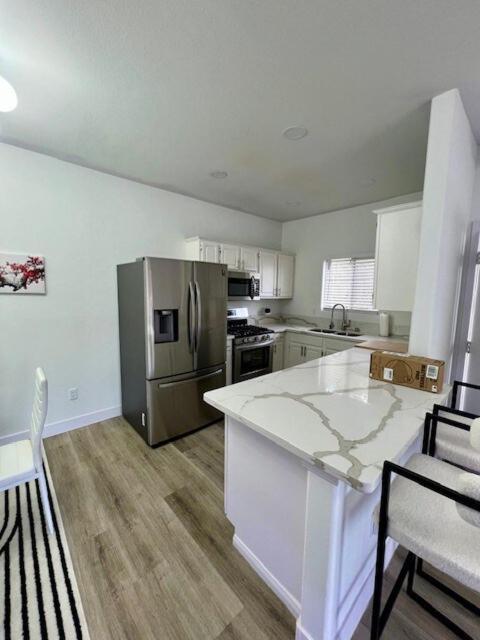 Newly Upgraded 2bed 2bath Condo! * Las Vegas