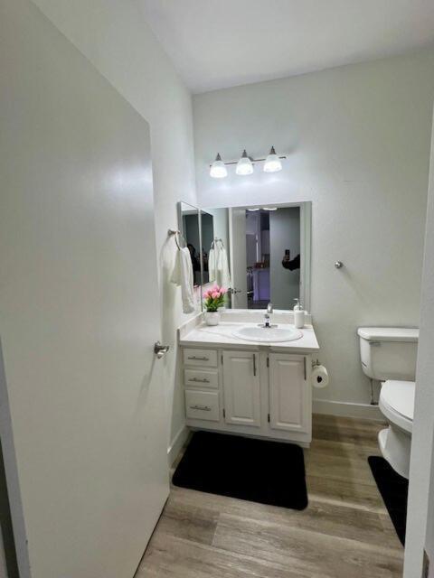 Apartment Newly Upgraded 2bed 2bath Condo!