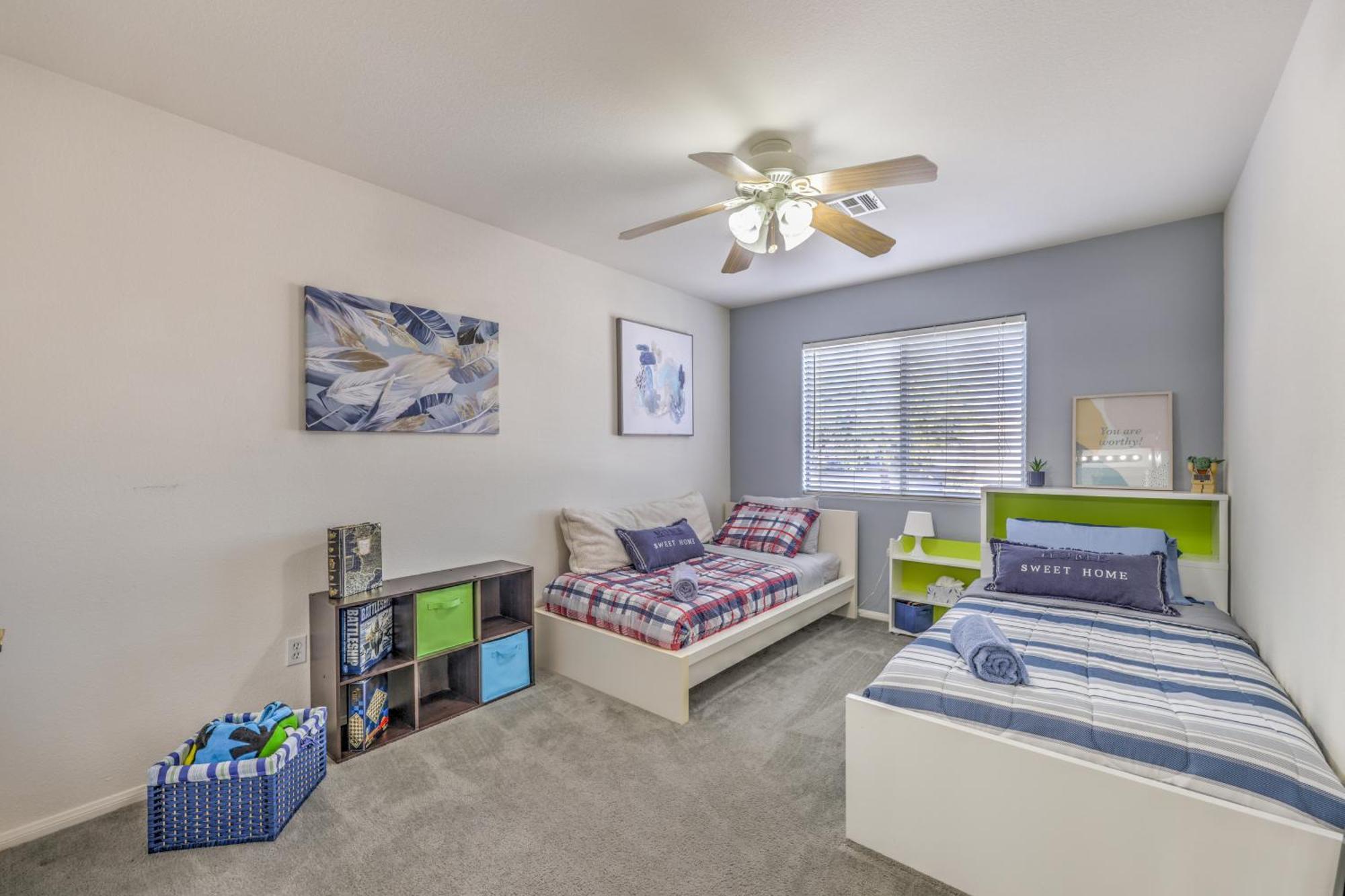 Holiday home 3br Near Shop,dining, Summerlin Mall-furnished Spring Valley