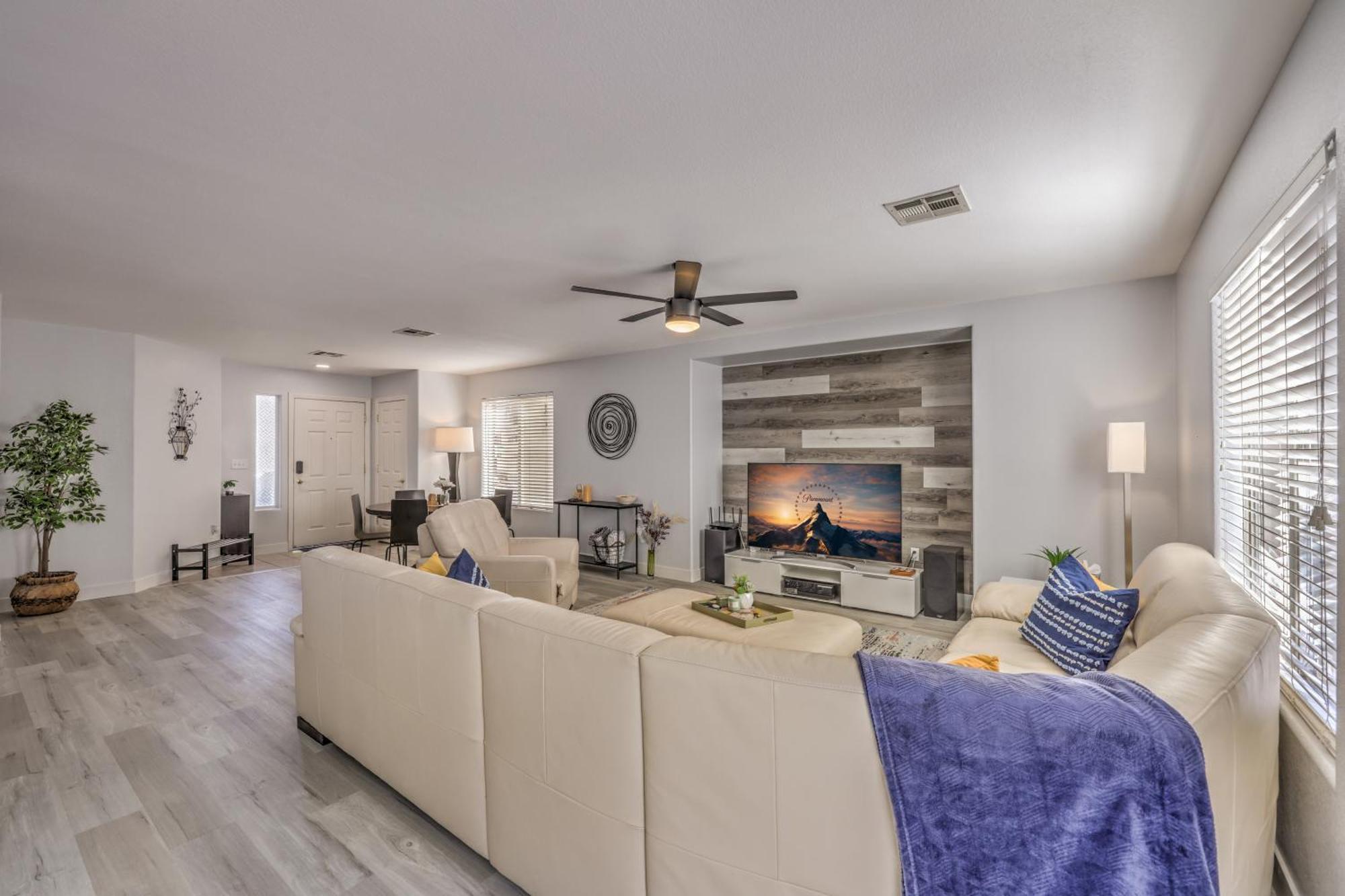 Holiday home 3br Near Shop,dining, Summerlin Mall-furnished Spring Valley