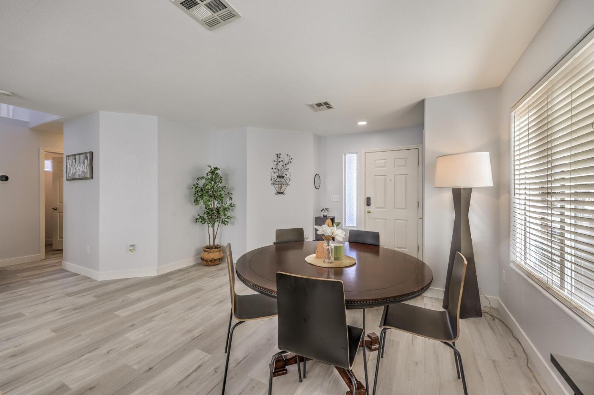 3br Near Shop,dining, Summerlin Mall-furnished