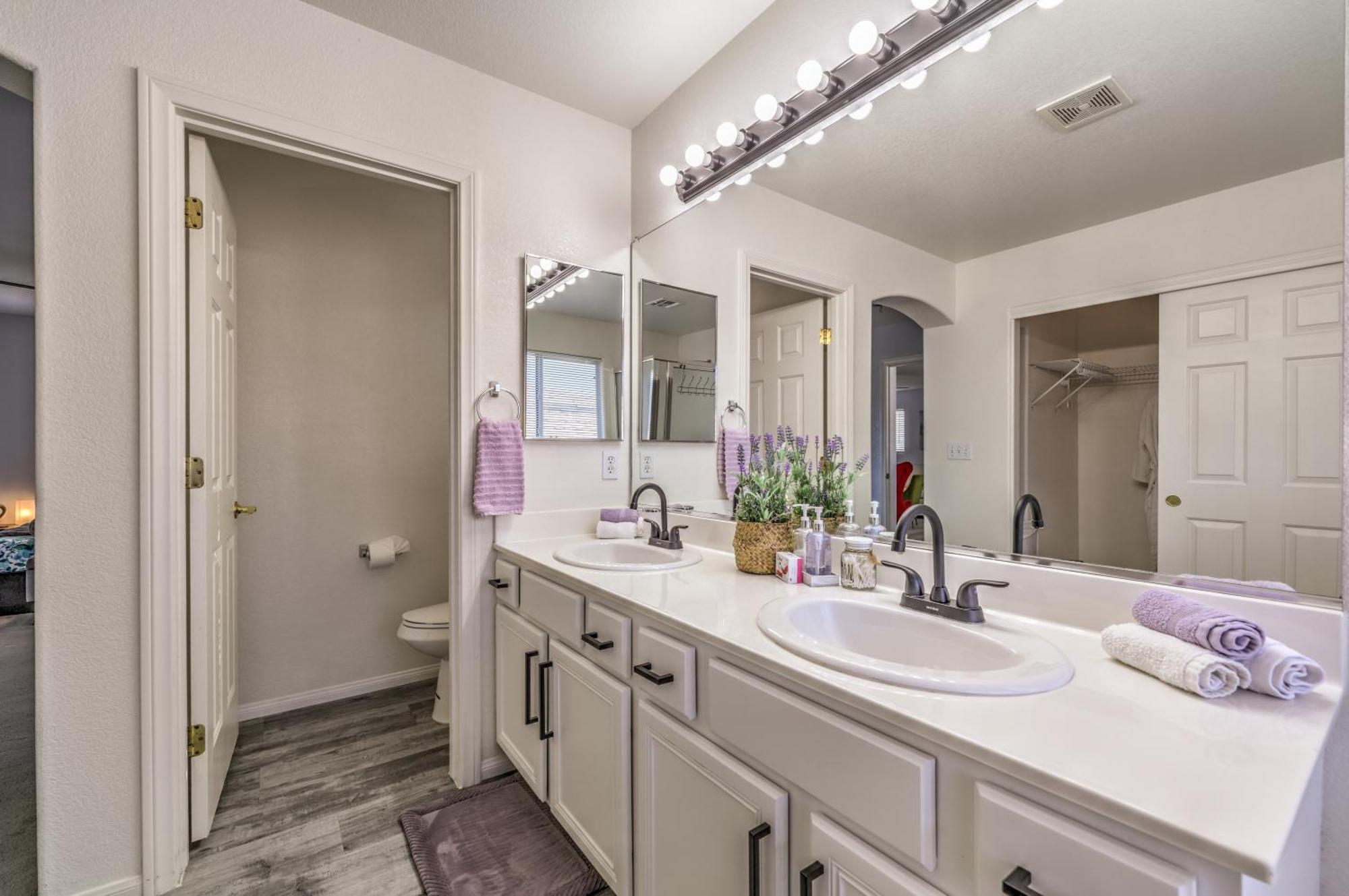 3br Near Shop,dining, Summerlin Mall-furnished Spring Valley