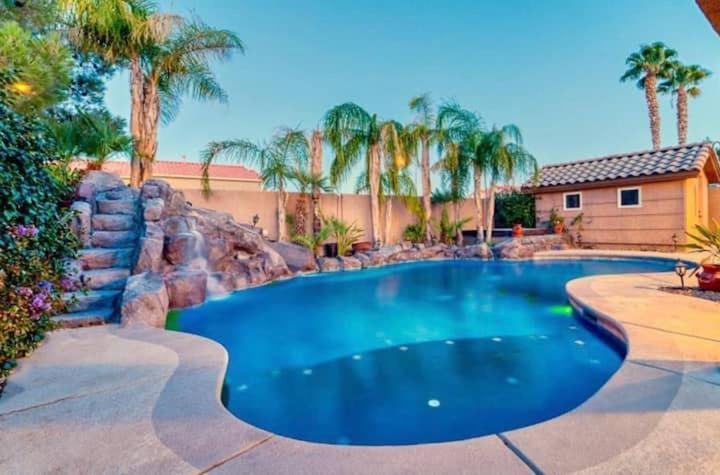 House In Paradise Las Vegas