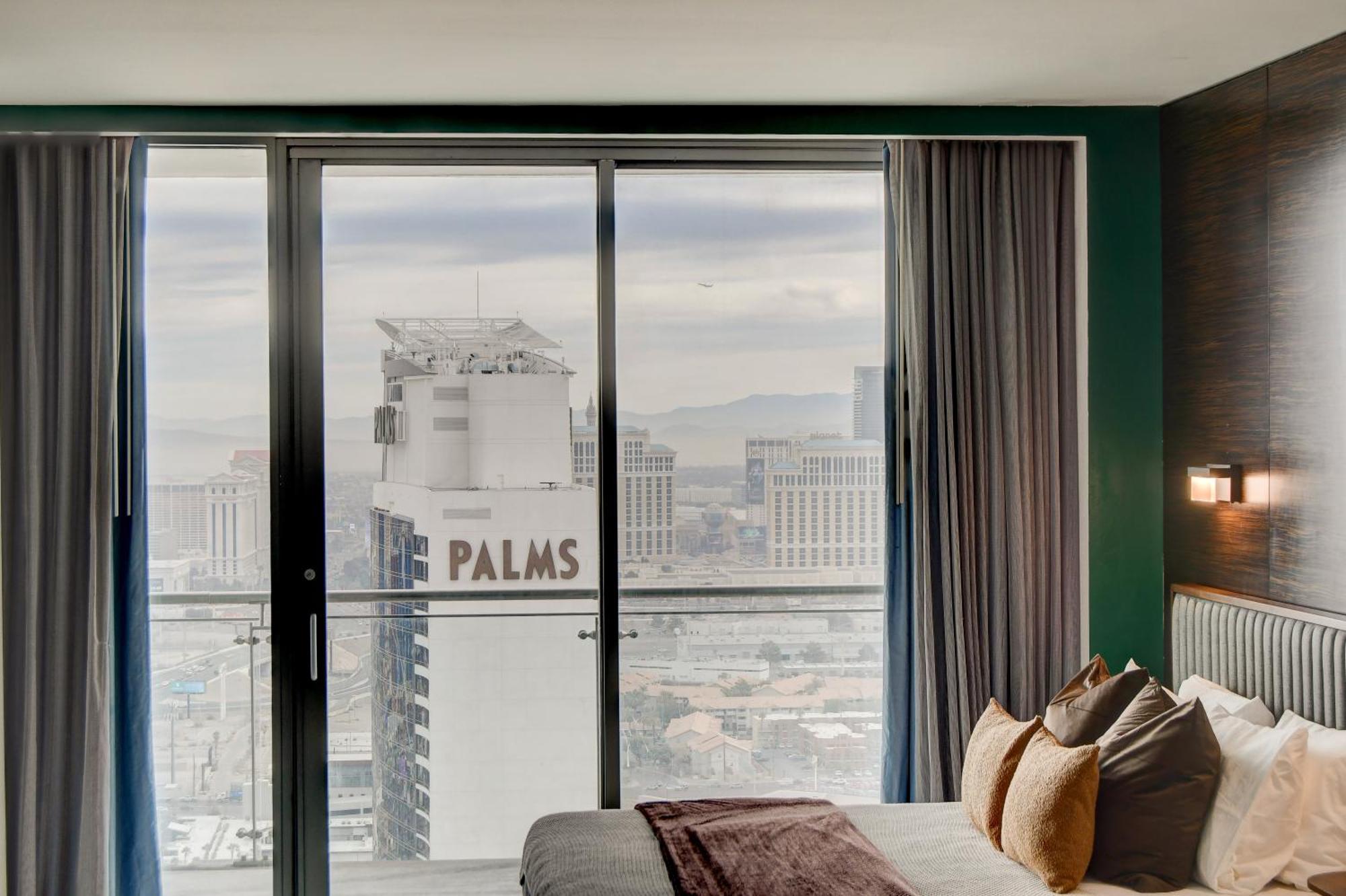 Aparthotel Ava 37th Flr Balcony Strip Views Palm Place *