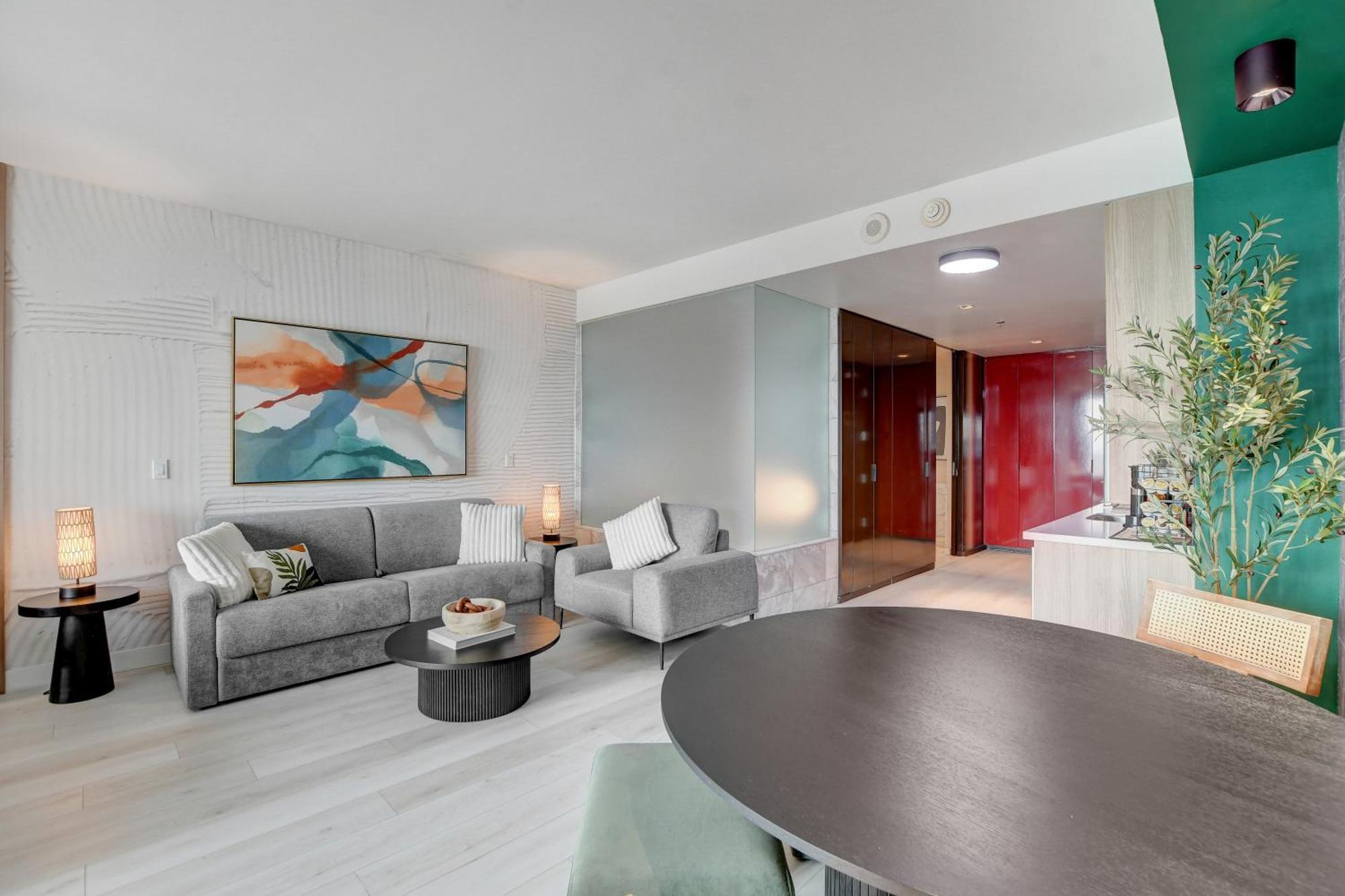 Ava 37th Flr Balcony Strip Views Palm Place Aparthotel *