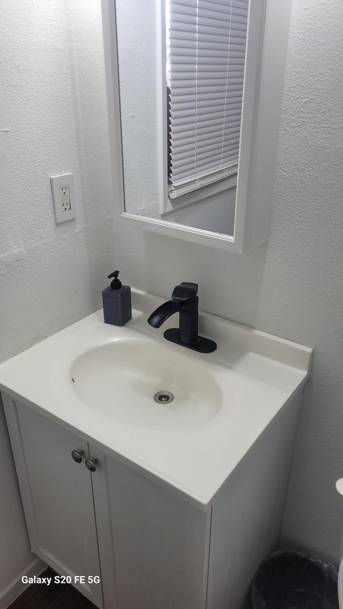 2 Bedroom Cozy Near The Strip Apartment Las Vegas