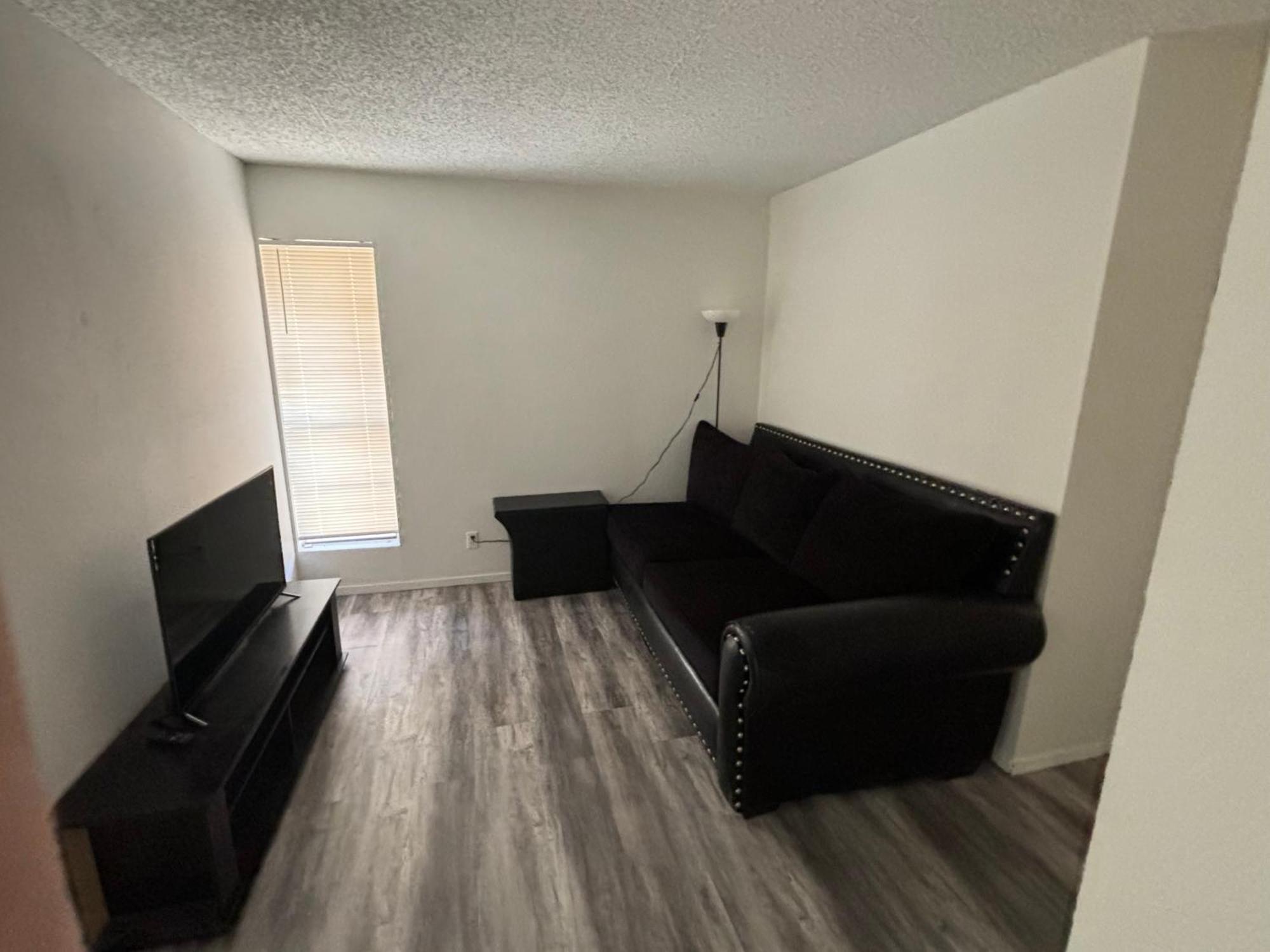 Holiday home 2 Or 3 Bedroom Walk To Strip Mgm Casino Shop Club